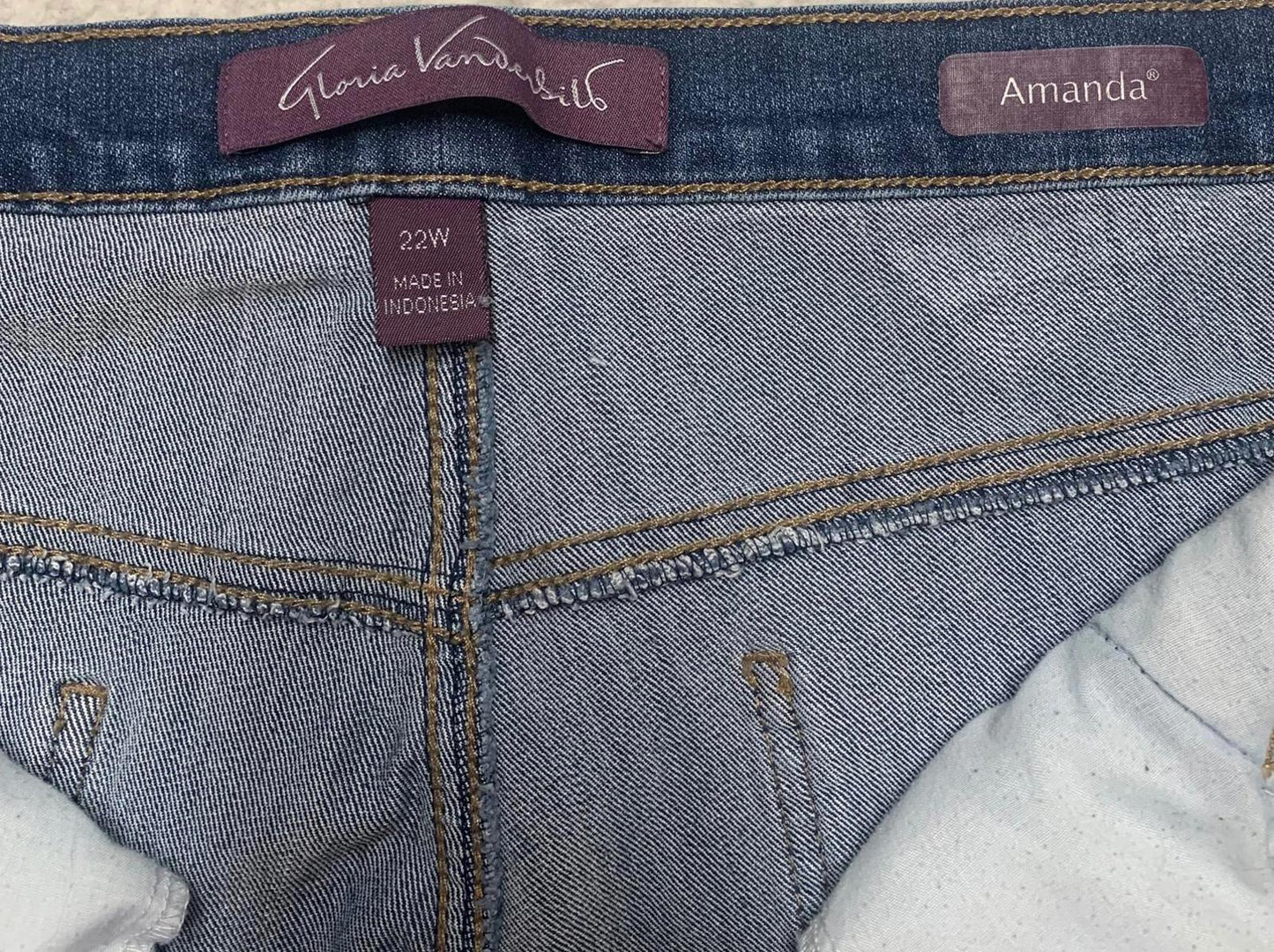 Gloria Vanderbilt Women's Sz 22 Wide Dark Blue Wide-Leg Jeans 43 x 29 Actual