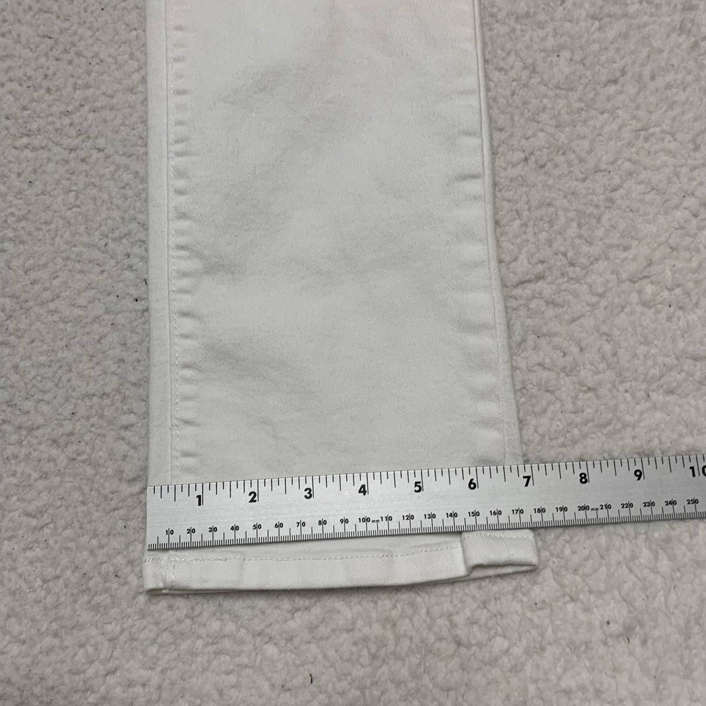 Simply Vera Vera Wang Womens Size 4 White Capri Pants
