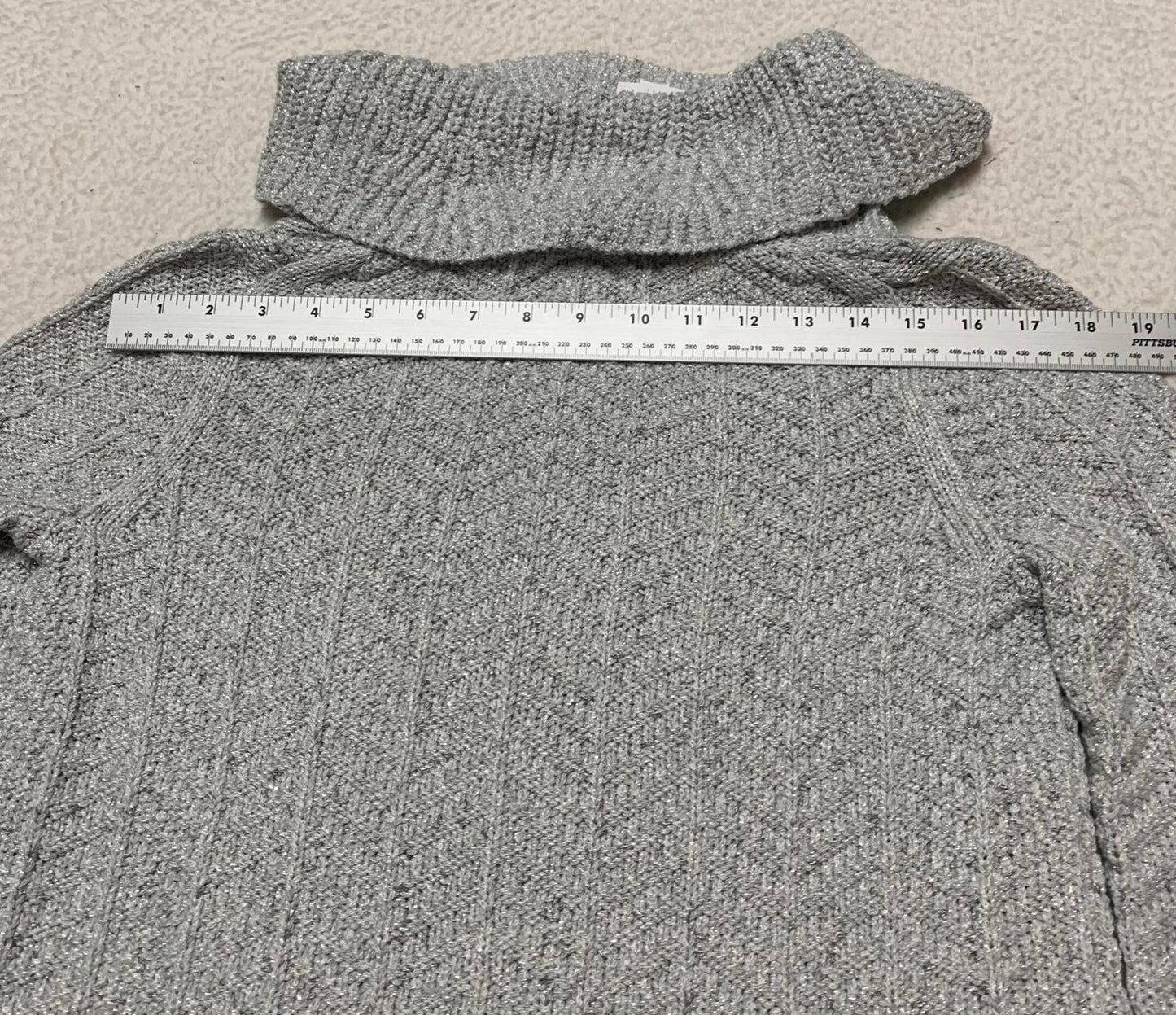 White House Black Market Womens Size Medium Gray Cable Knit Sweater Cowl Neck