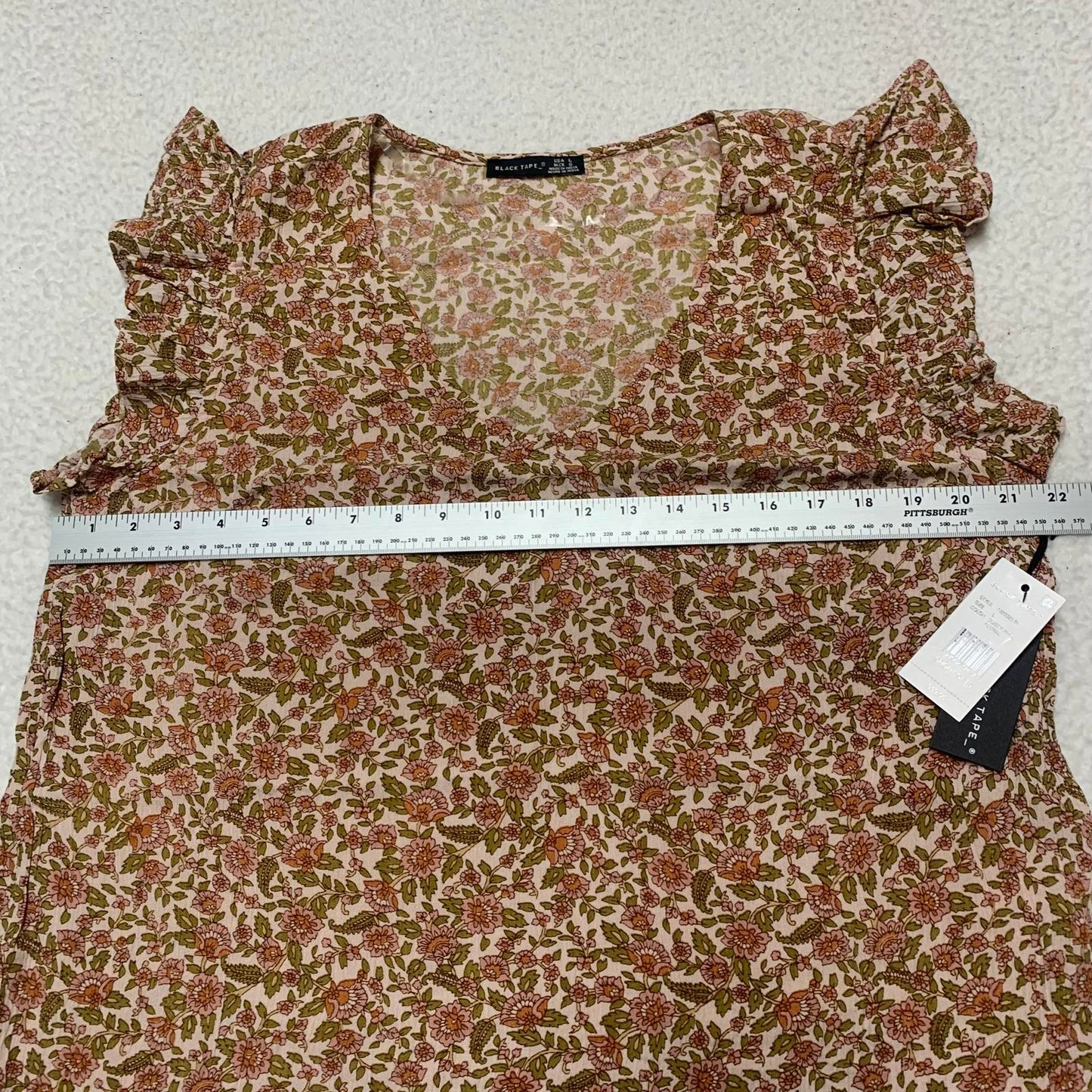 Black Tape Womens Sz Large Floral V-Neck ruffle short sleeve Blouse India
