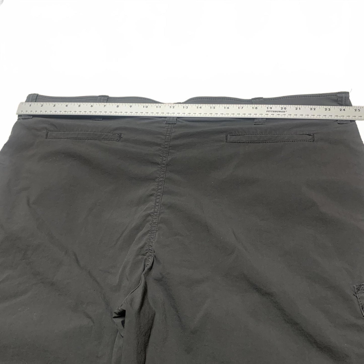 Wrangler Men's Sz 48 Gray Cargo Shorts W49