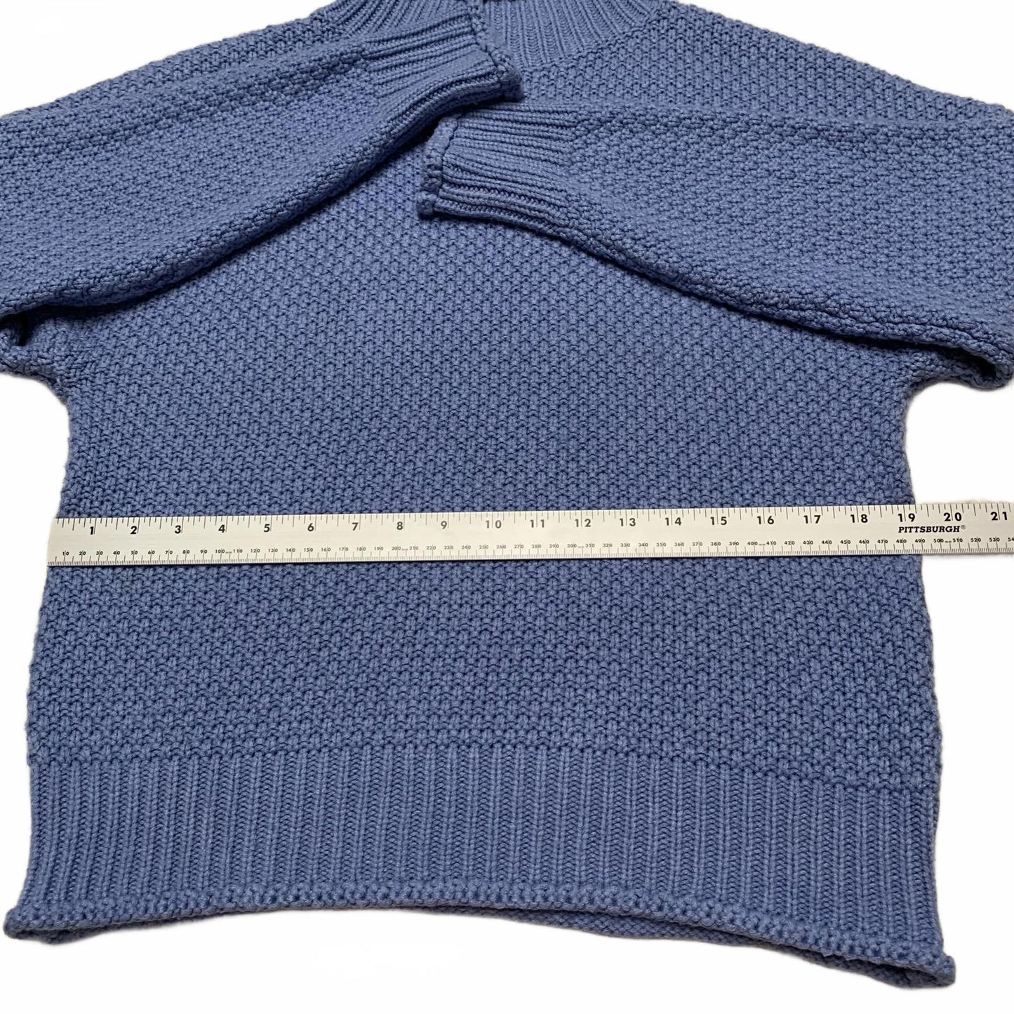 Fashion Women's Unisex M Blue Textured Crew Neck Sweater