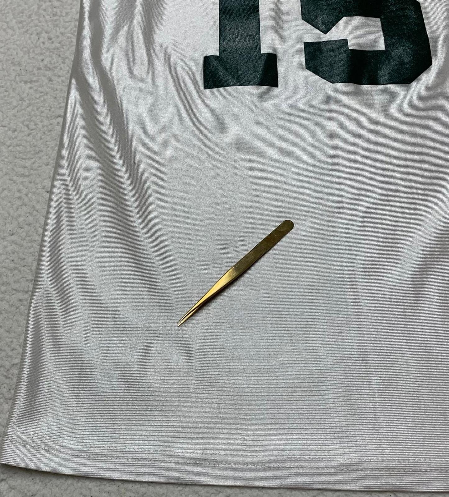 Vintage Nike Mens Raiders Basketball Jersey #15 Sz M White Late 90s Y2K