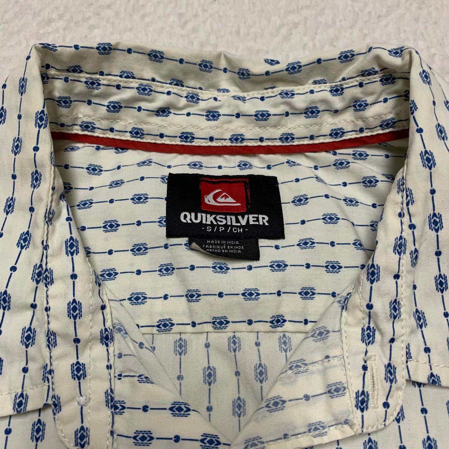 Quiksilver Men's Size Small Off-White Short Sleeve Shirt Casual Short