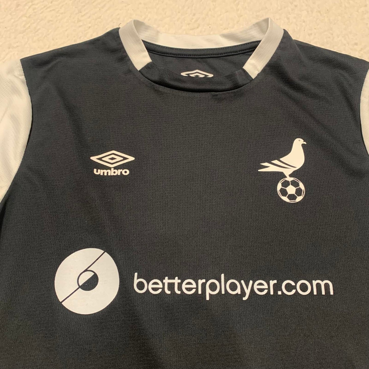 Umbro Unisex Youth Size Small Black NYC Footy Soccer Jersey