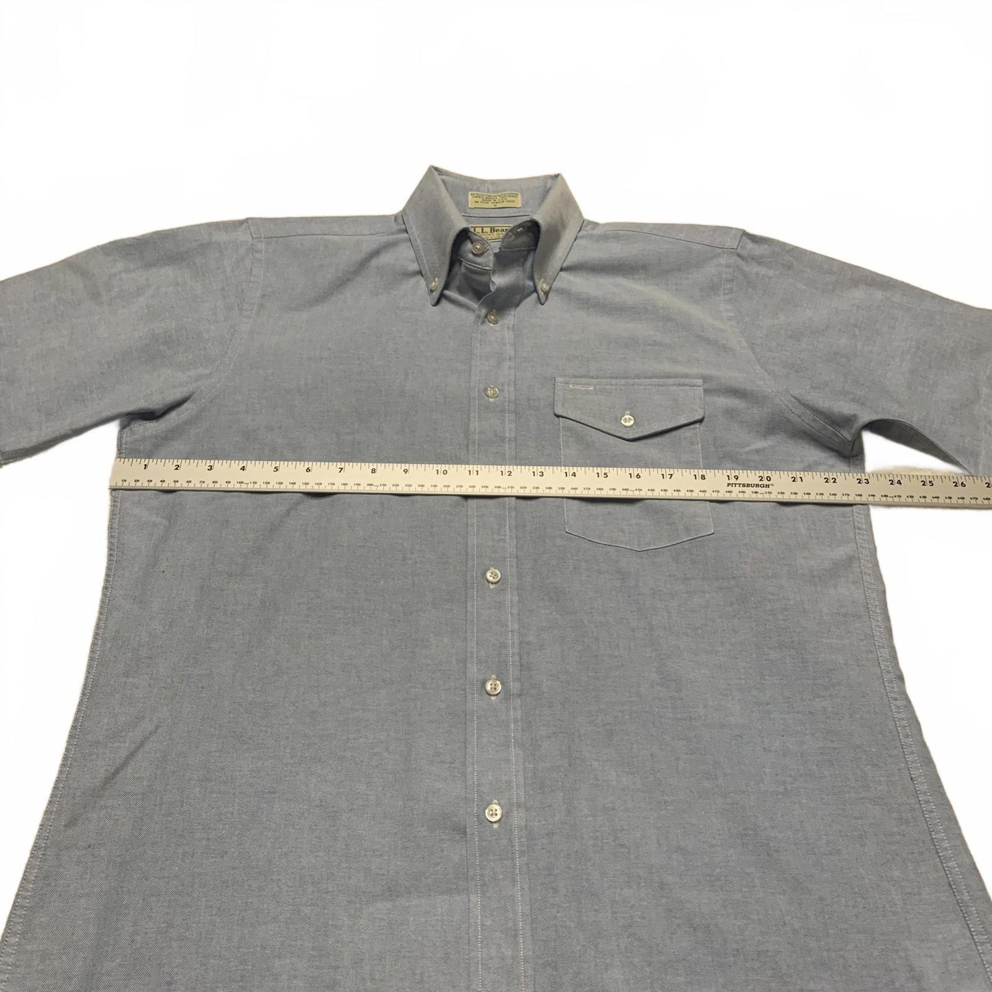 L.L. Bean Men's Size 16/Large Light Blue Short Sleeve Button-Up Shirt