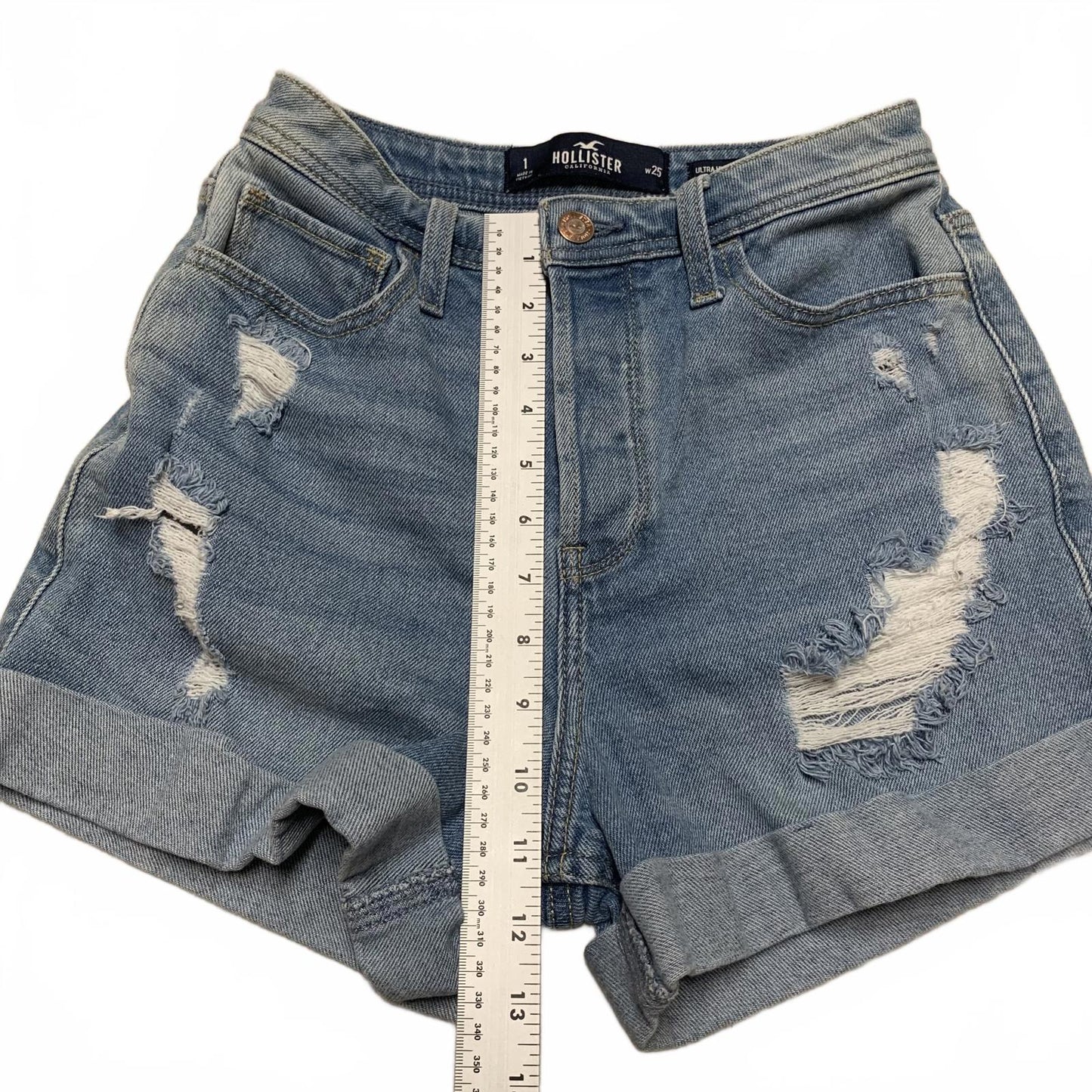 Hollister Ultra High-Rise Mom Shorts Sz 1 W25 Distressed Blue Wash