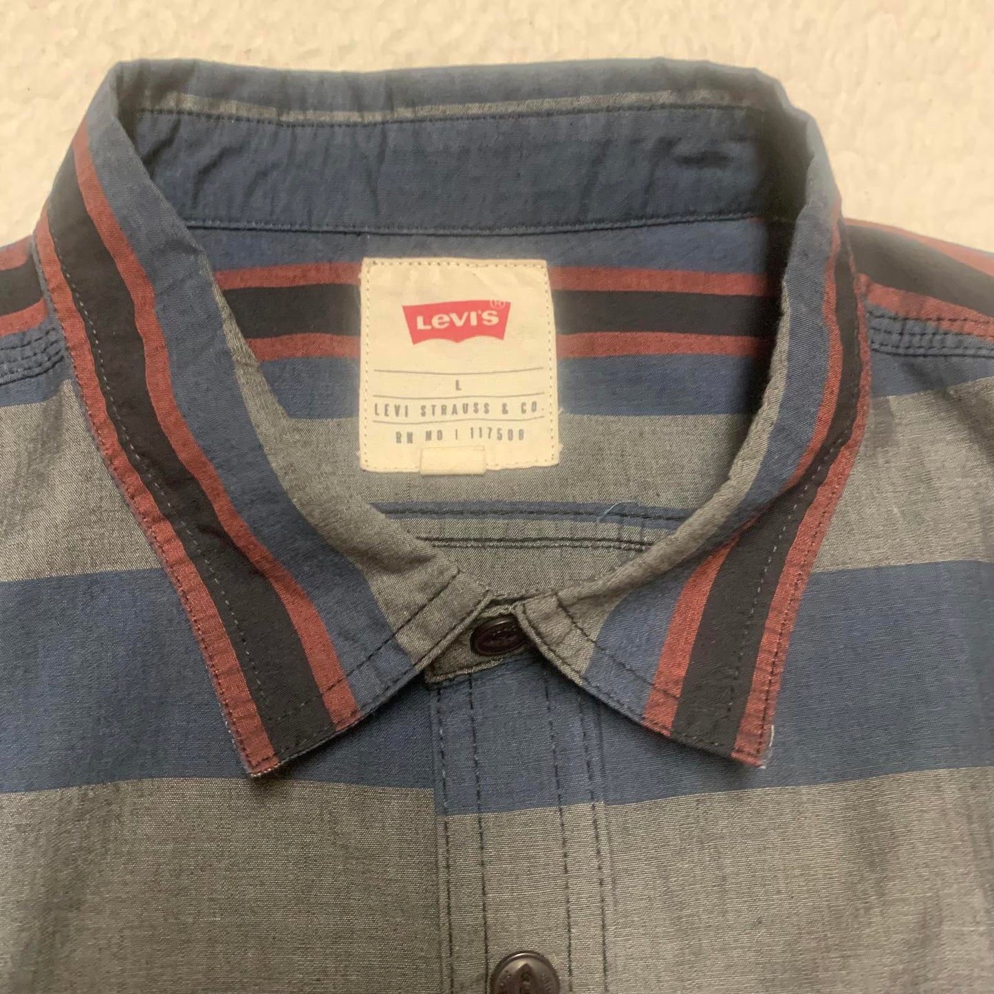 Levis Mens Size Large Blue Gray Striped Short Sleeve Shirt