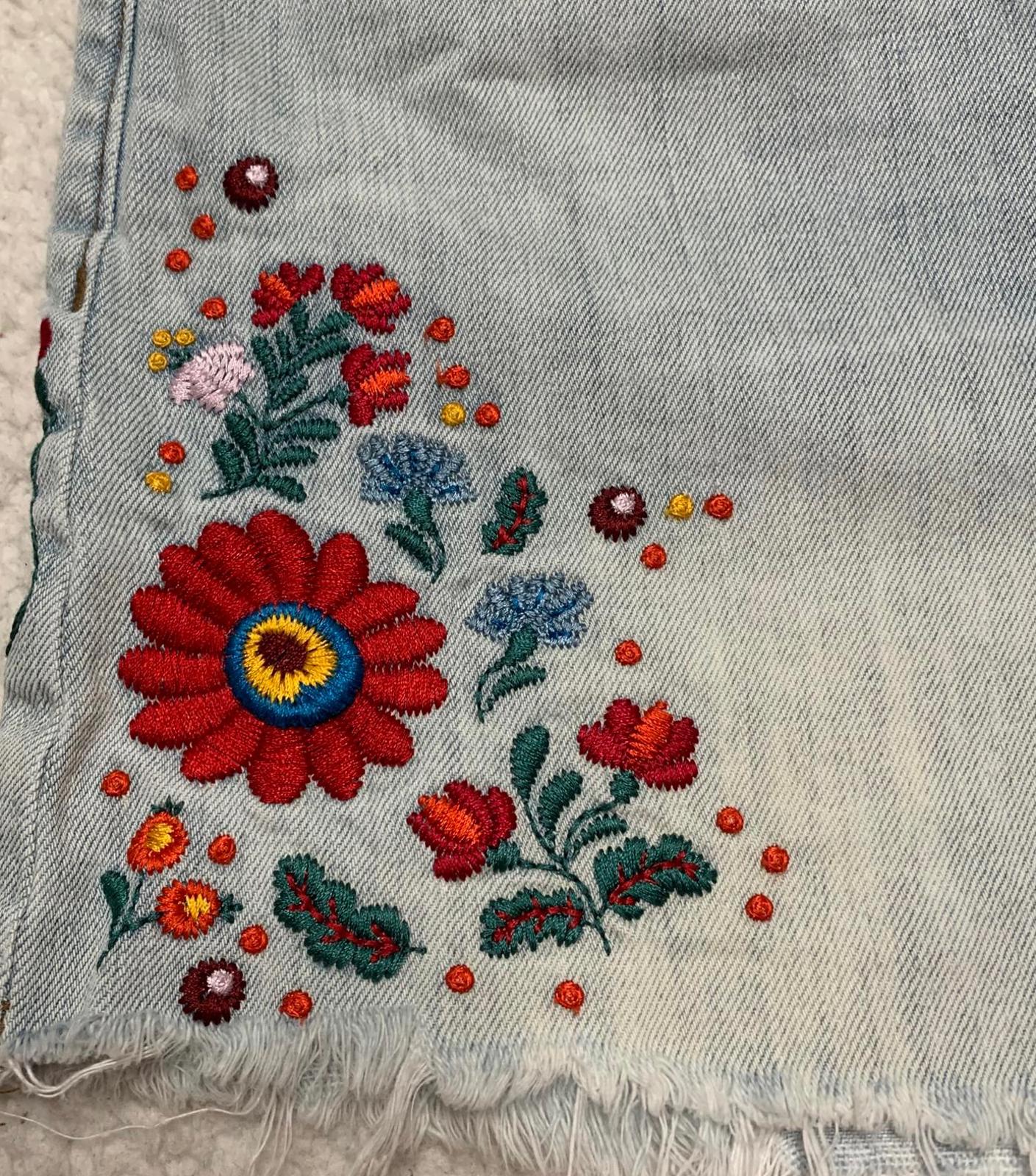 Madewell Embroidered Denim Cutoff Shorts Vintage Style Sz 30
