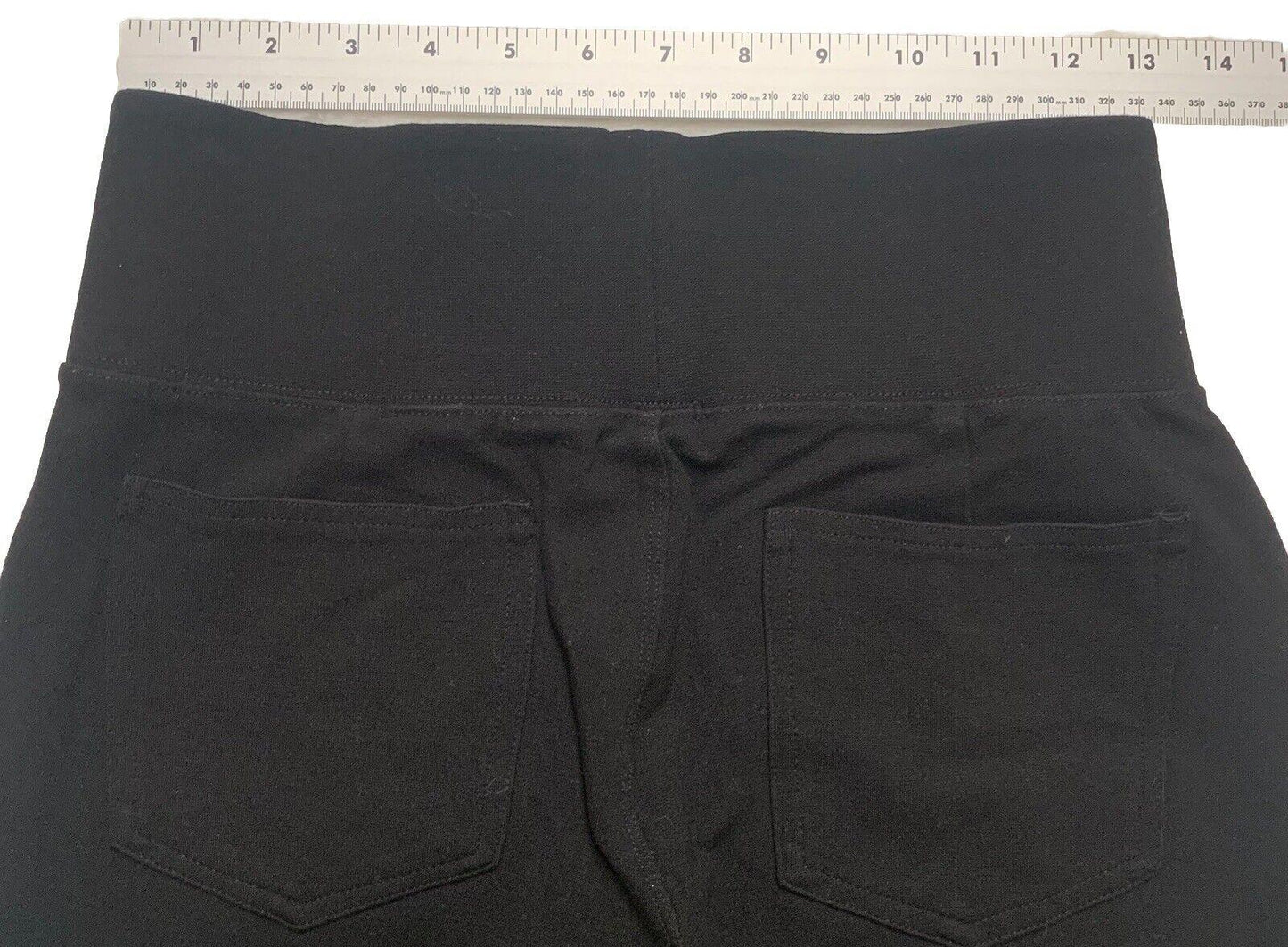 Brass Women's Medium 28” Black Pull-on Elastic Waistband