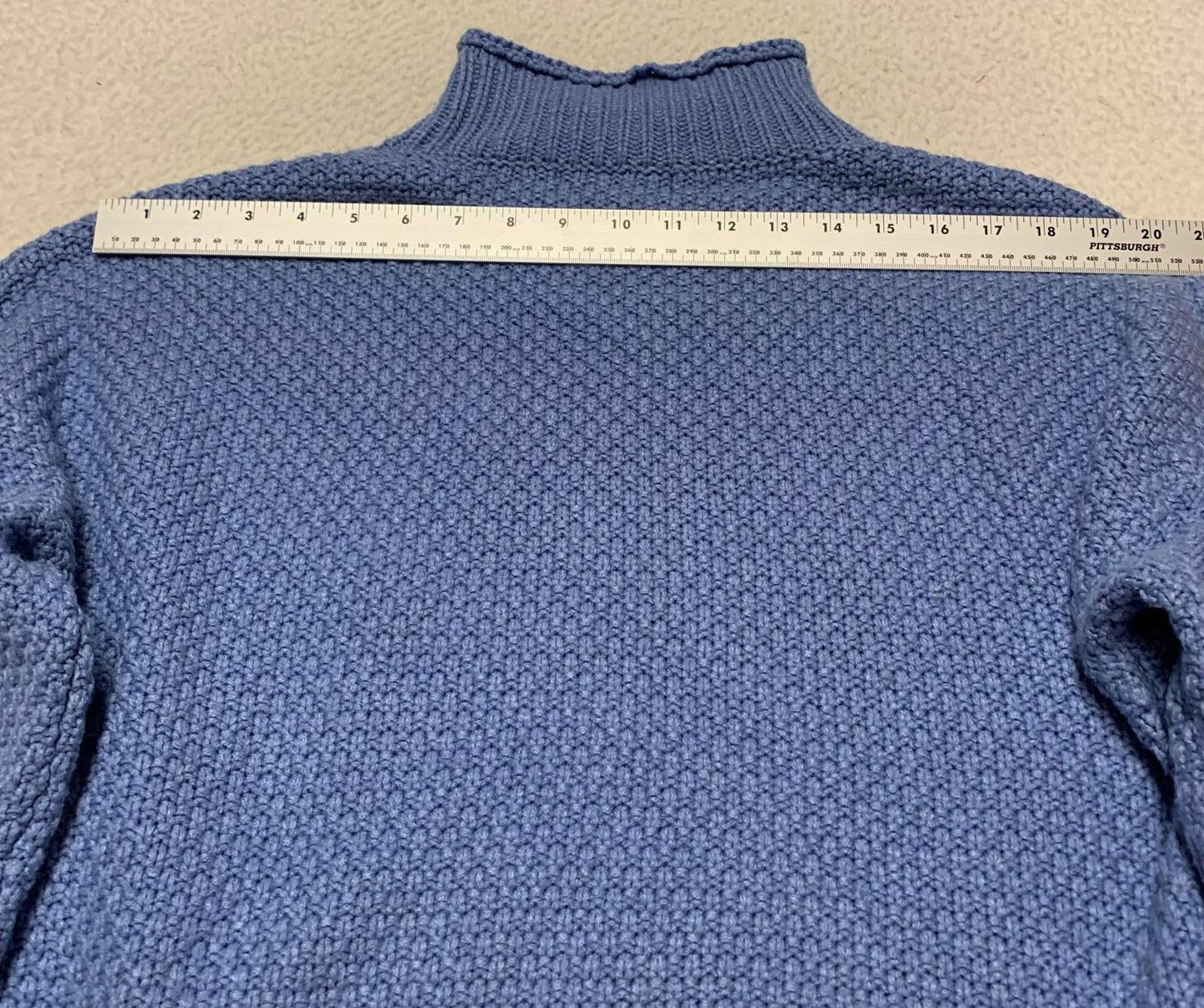 Fashion Women's Unisex M Blue Textured Crew Neck Sweater