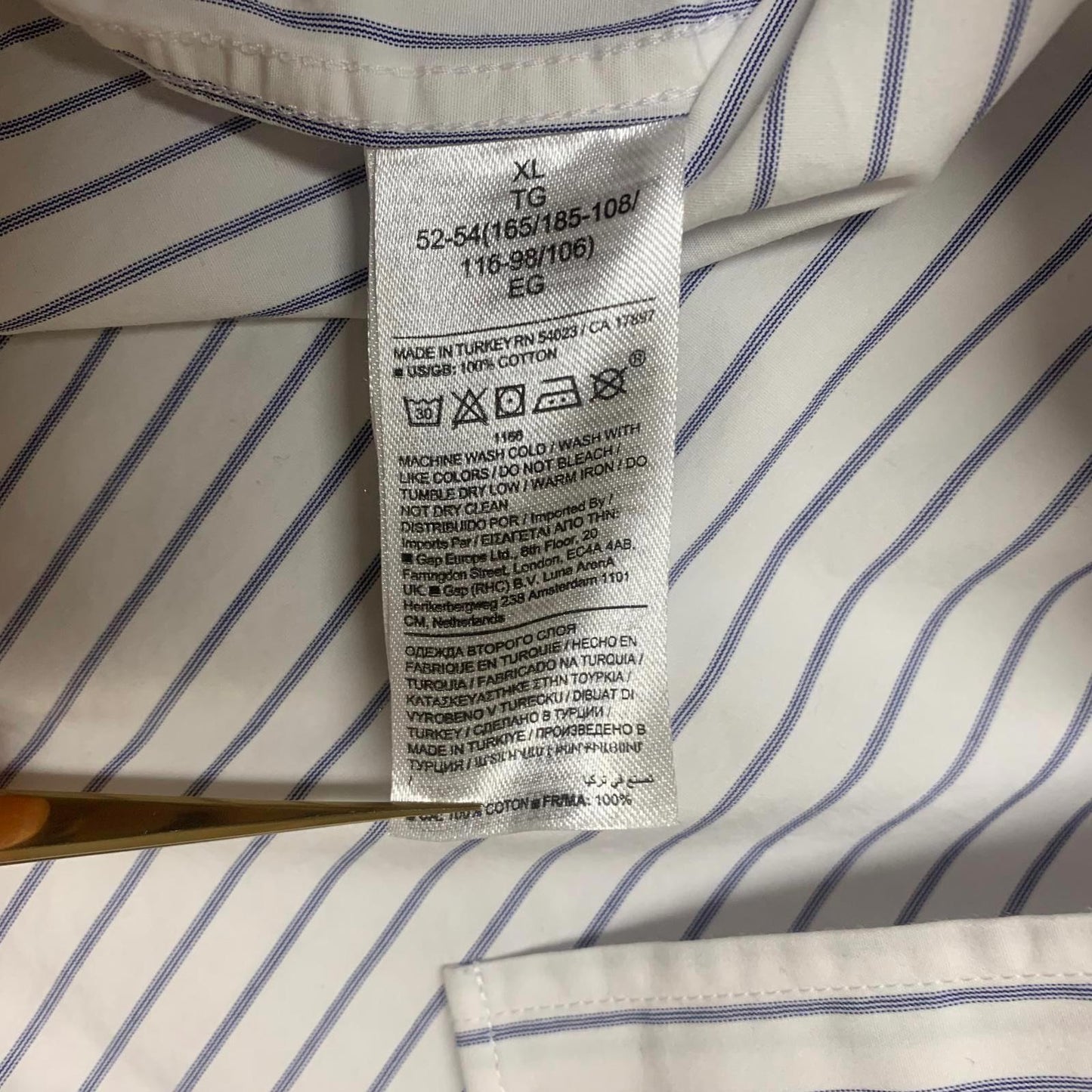 Banana Republic Men's Size XL Slim Fit White Blue Striped Button-Up Shirt