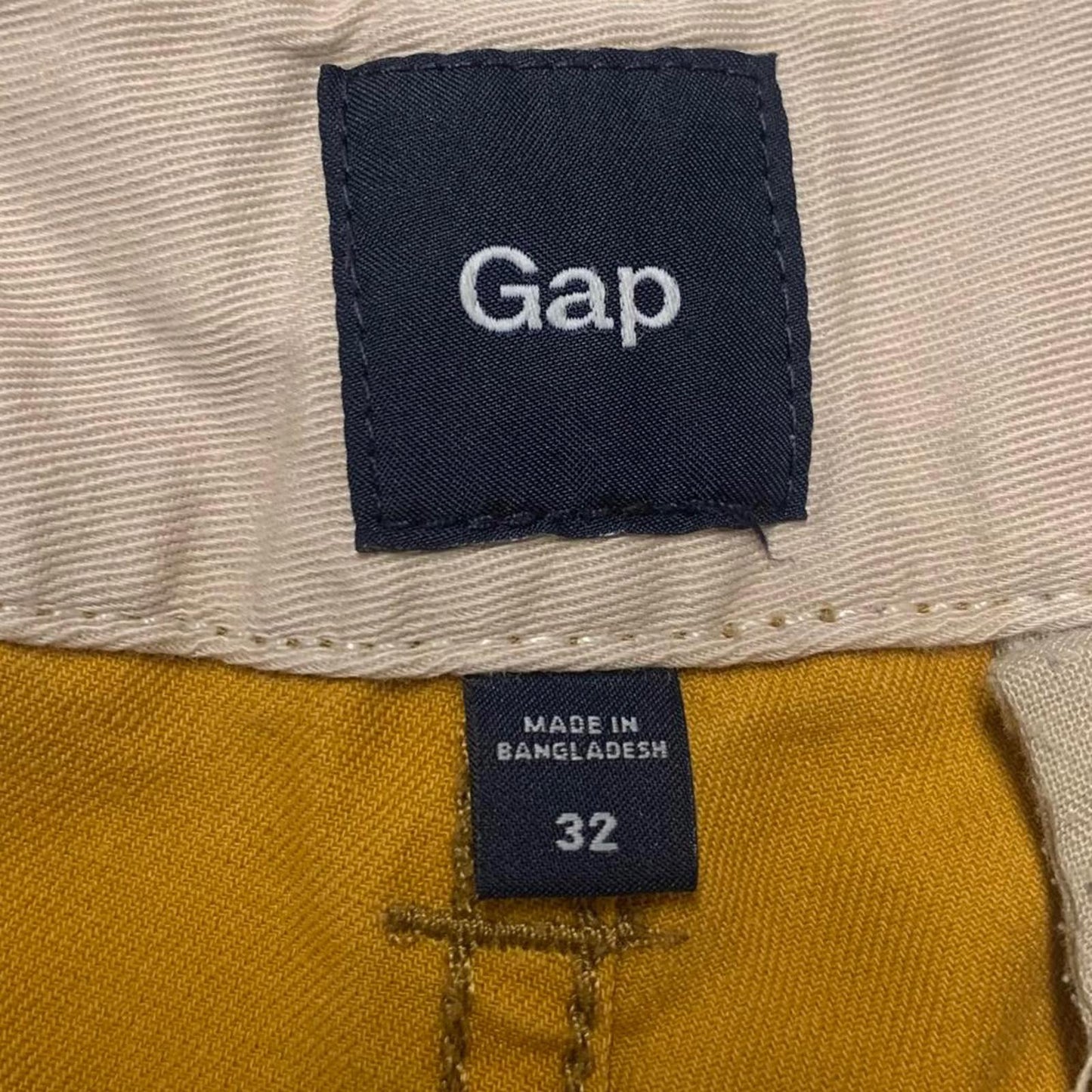 Gap Men's Sz 32 Yellow Cargo Shorts Casual Comfort W33 Gold