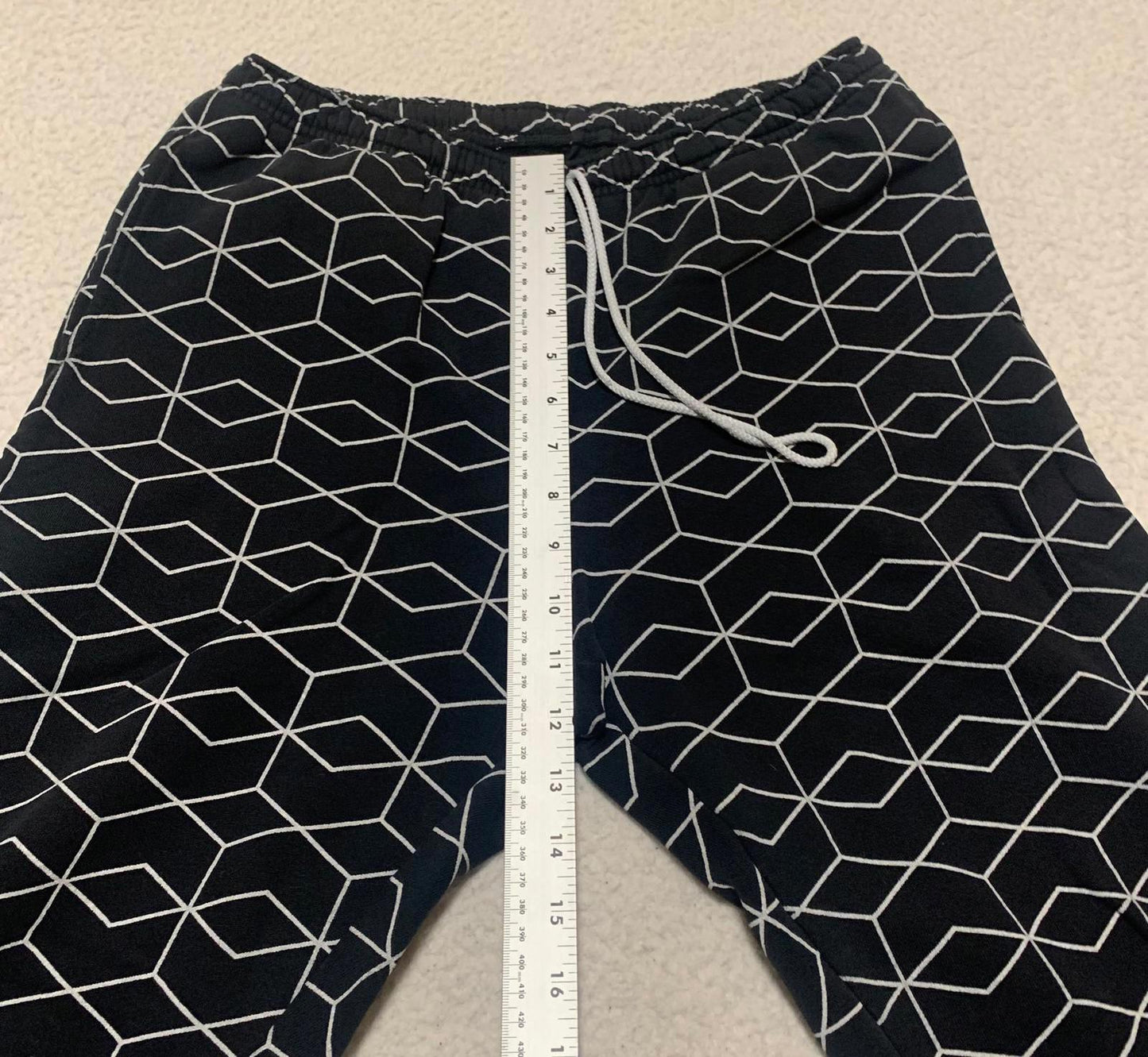 American Apparel Men's Size M Black White Geometric Joggers Pattern Sweatpants