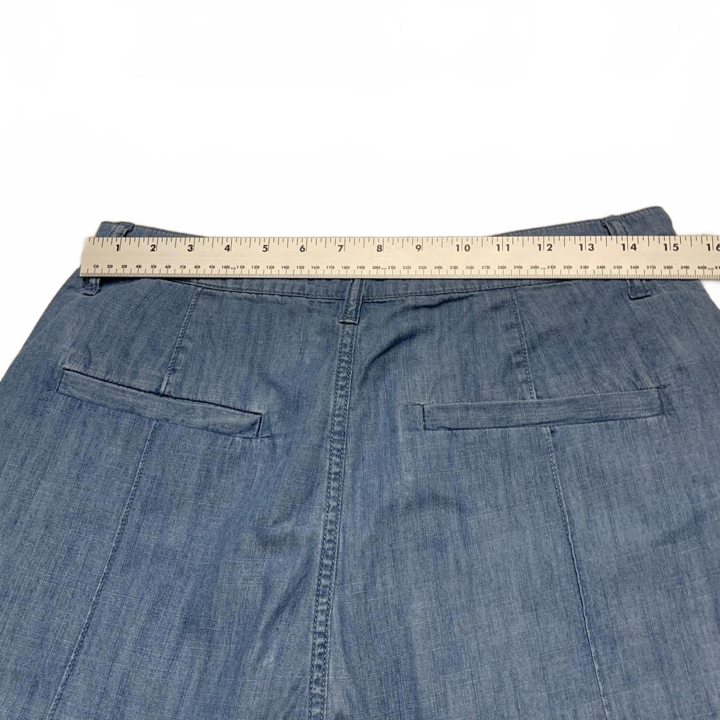 Madewell Women's Sz 28 Blue Chambray Bermuda Shorts W30