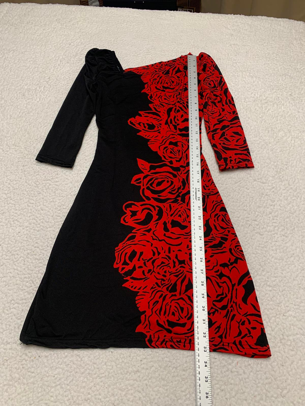 SZ Perfect Style by Shez Women’s Size Small Black Red Rose Print Dress
