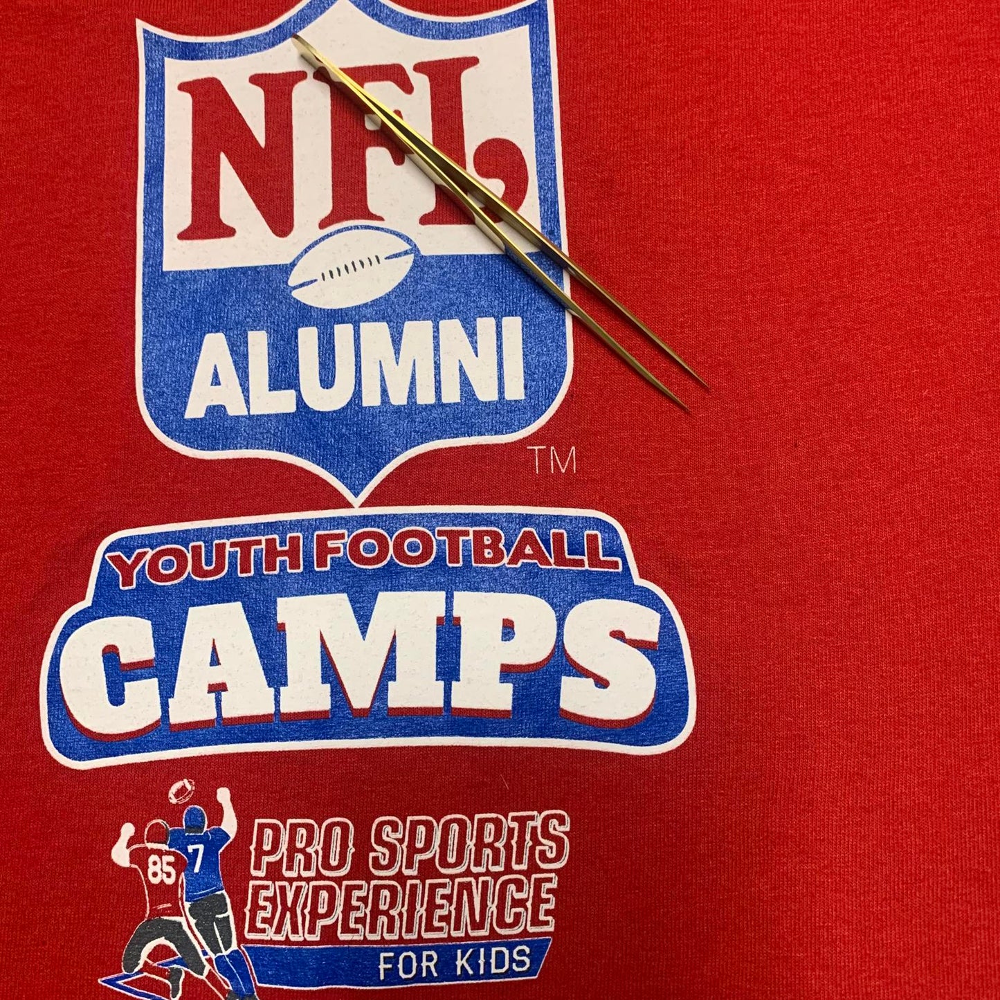Jerseys DRI-POWER Youth Size Medium Red NFL Alumni Youth Football Camps T-Shirt