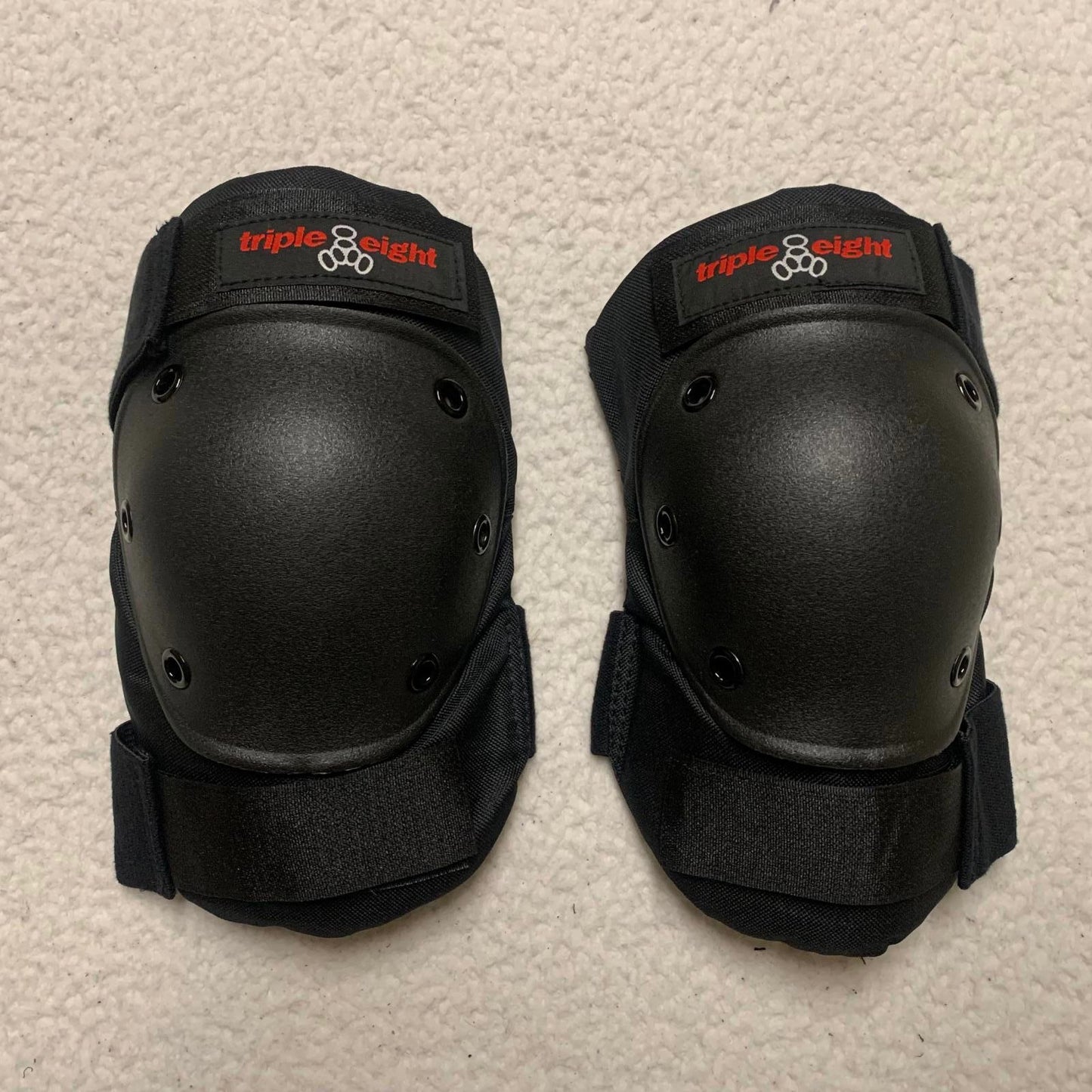 Triple Eight Protective Knee Pads OSFA Black