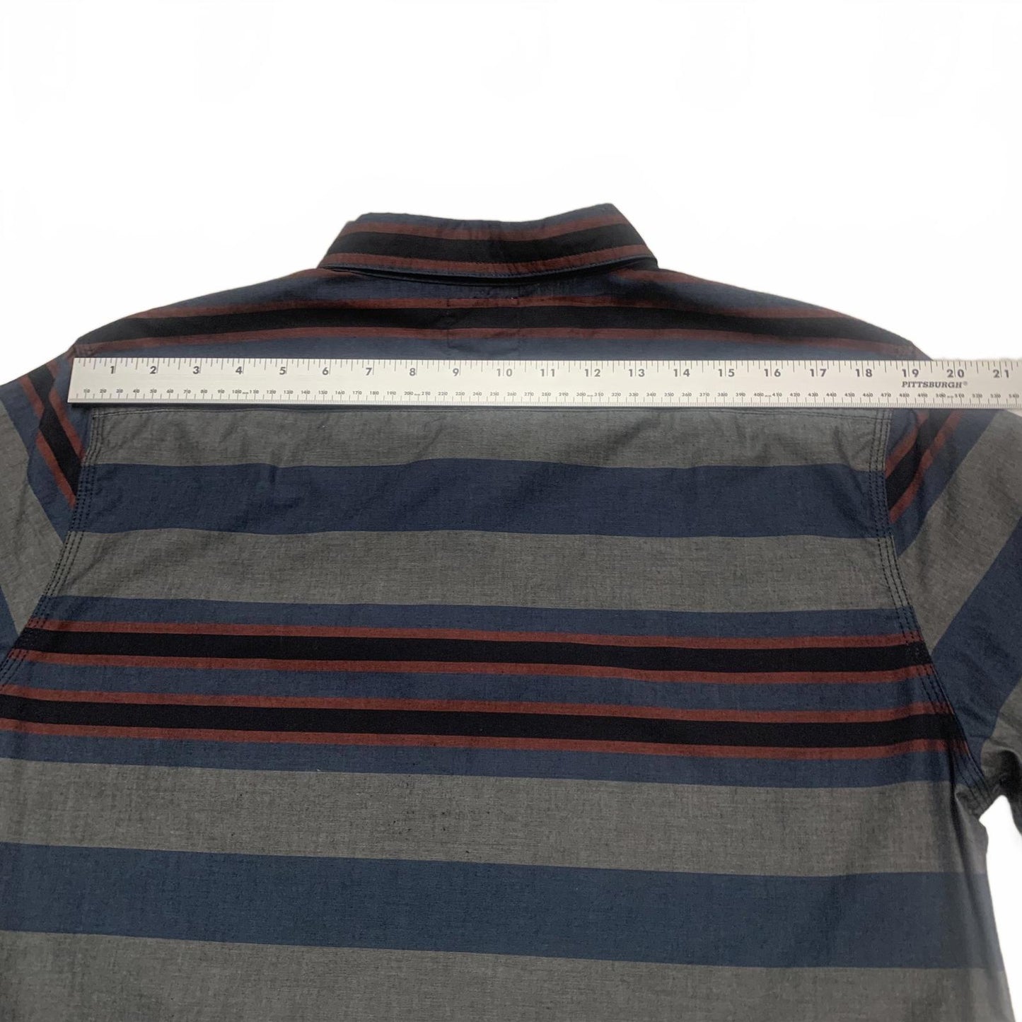Levis Mens Size Large Blue Gray Striped Short Sleeve Shirt
