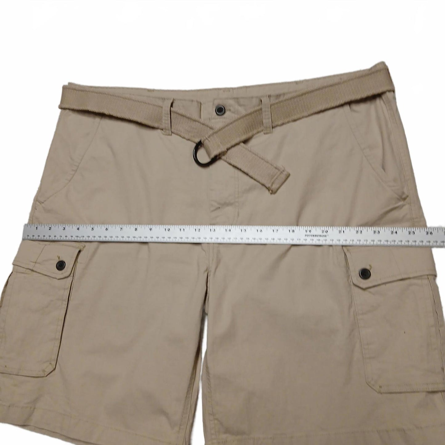 St. John's Bay Men's Sz 44 Beige Cargo Shorts with Belt W46 Classic