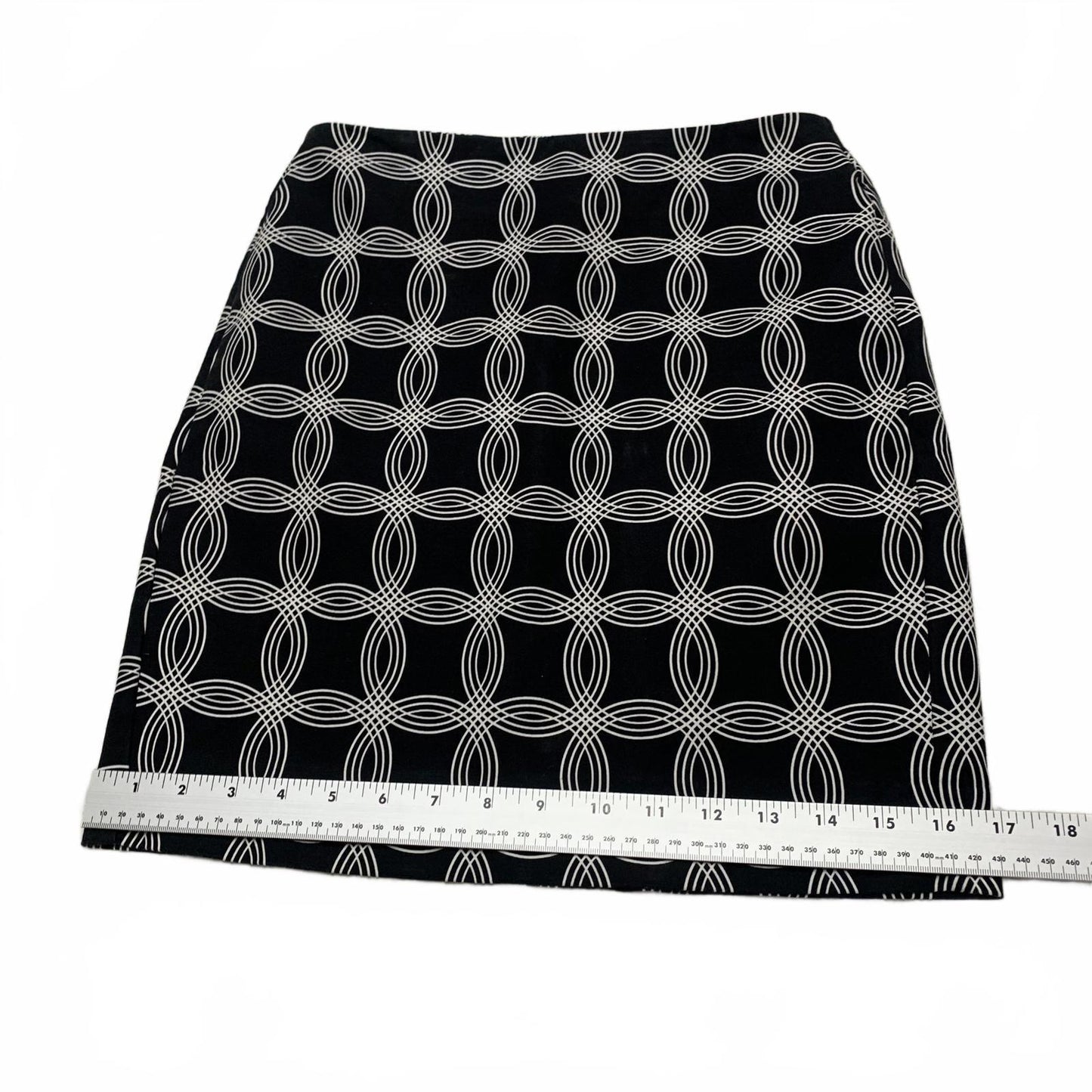 Banana Republic Womens Size 0 Black White Geometric Pattern Mini Skirt W26