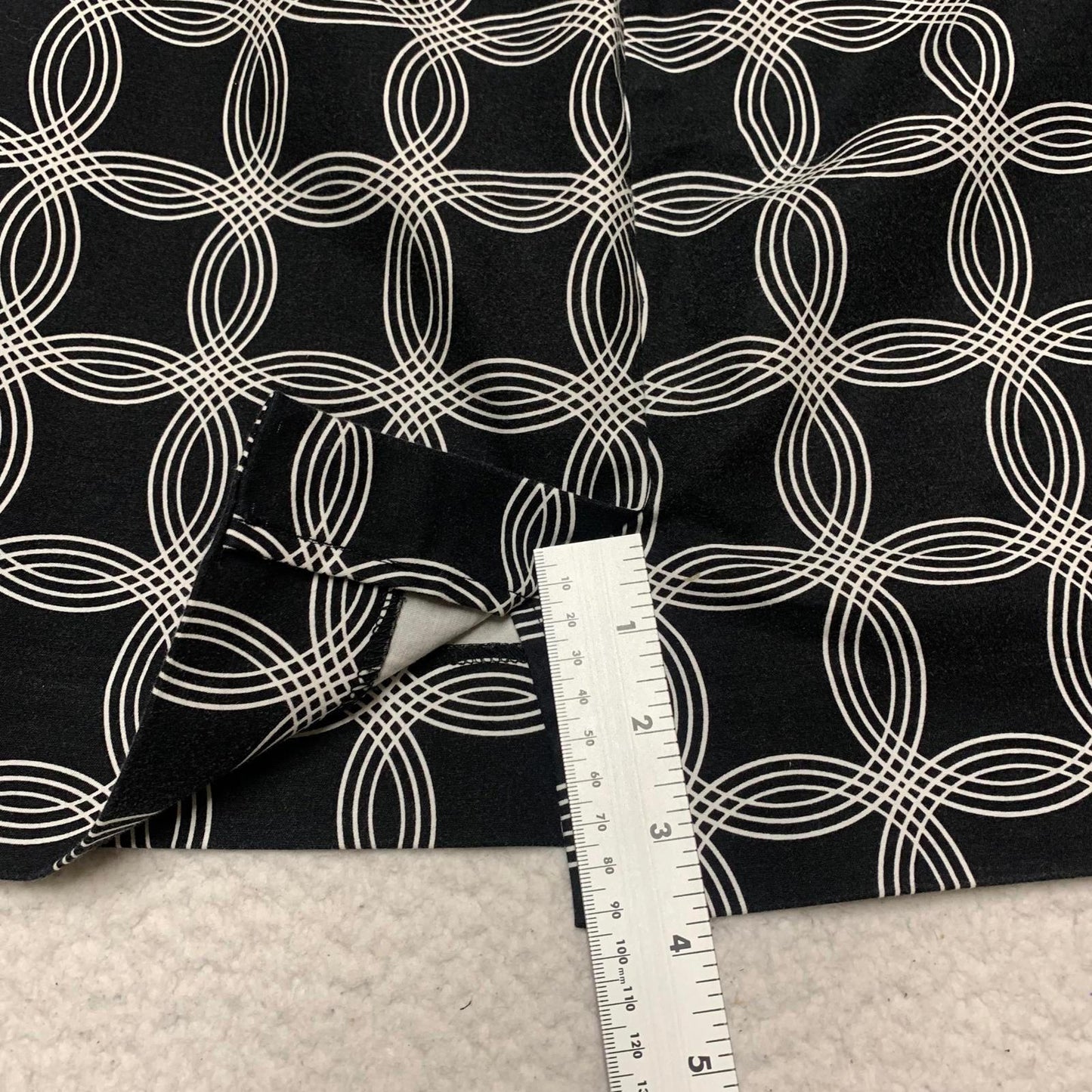 Banana Republic Womens Size 0 Black White Geometric Pattern Mini Skirt W26