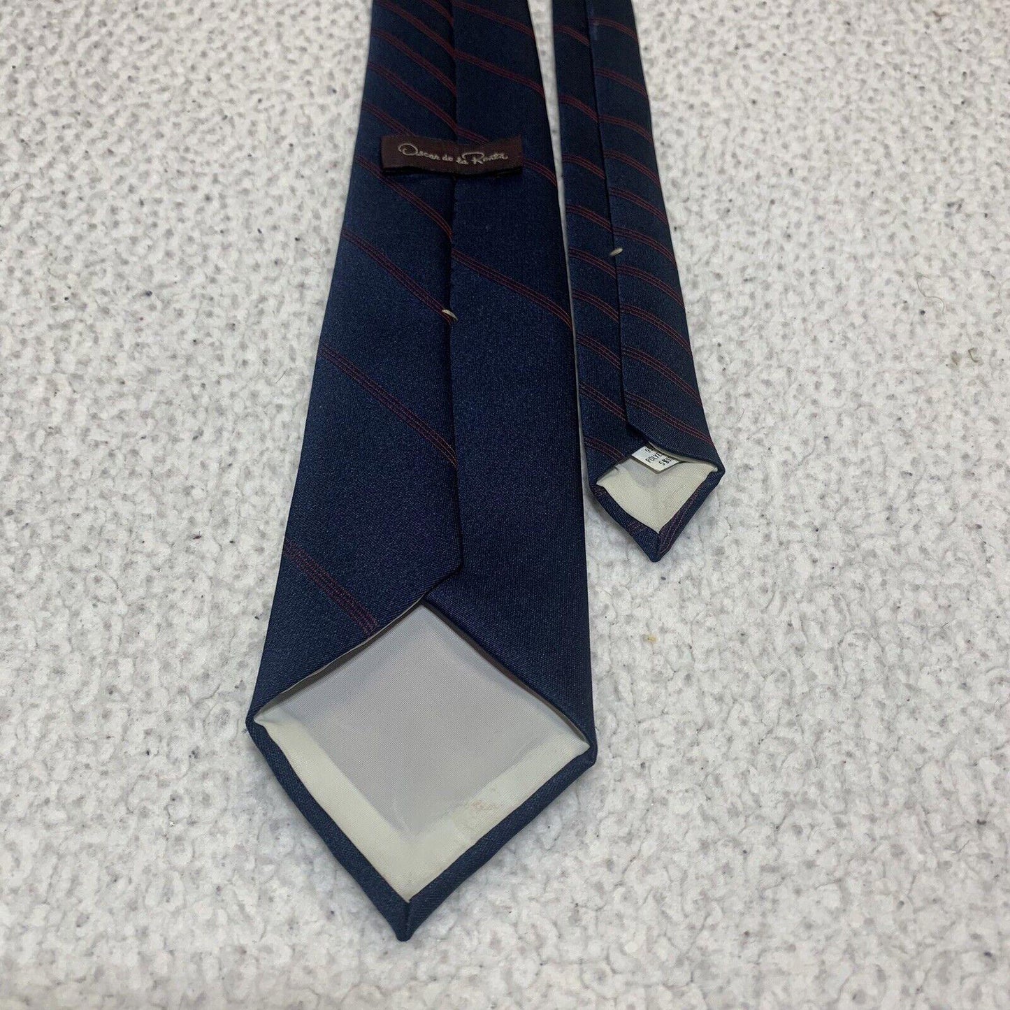 Oscar de la Renta Tie Navy Diagonal Red Striped Signature