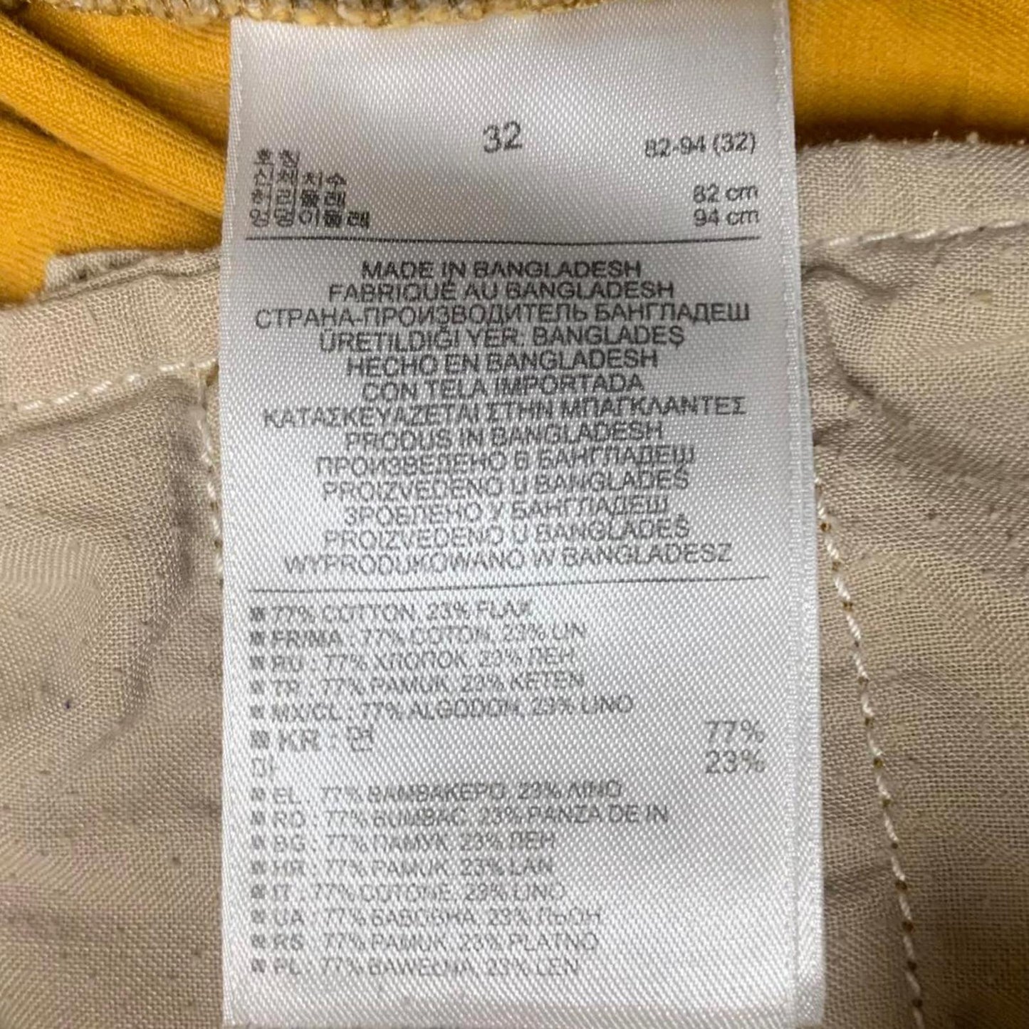 Gap Men's Sz 32 Yellow Cargo Shorts Casual Comfort W33 Gold