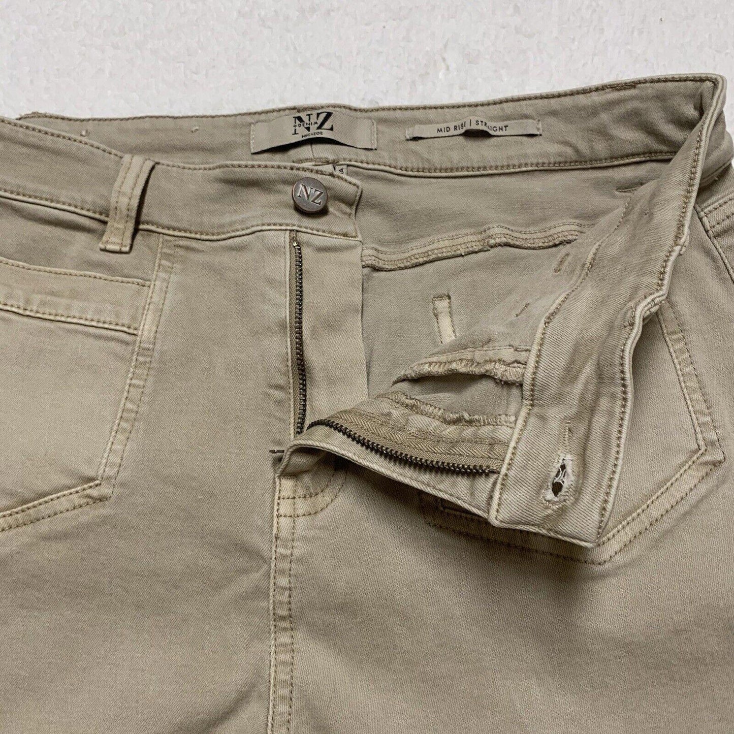 Nic+Zoe Jeans Women’s Size 32 Tan Patch Front Pocket Beige
