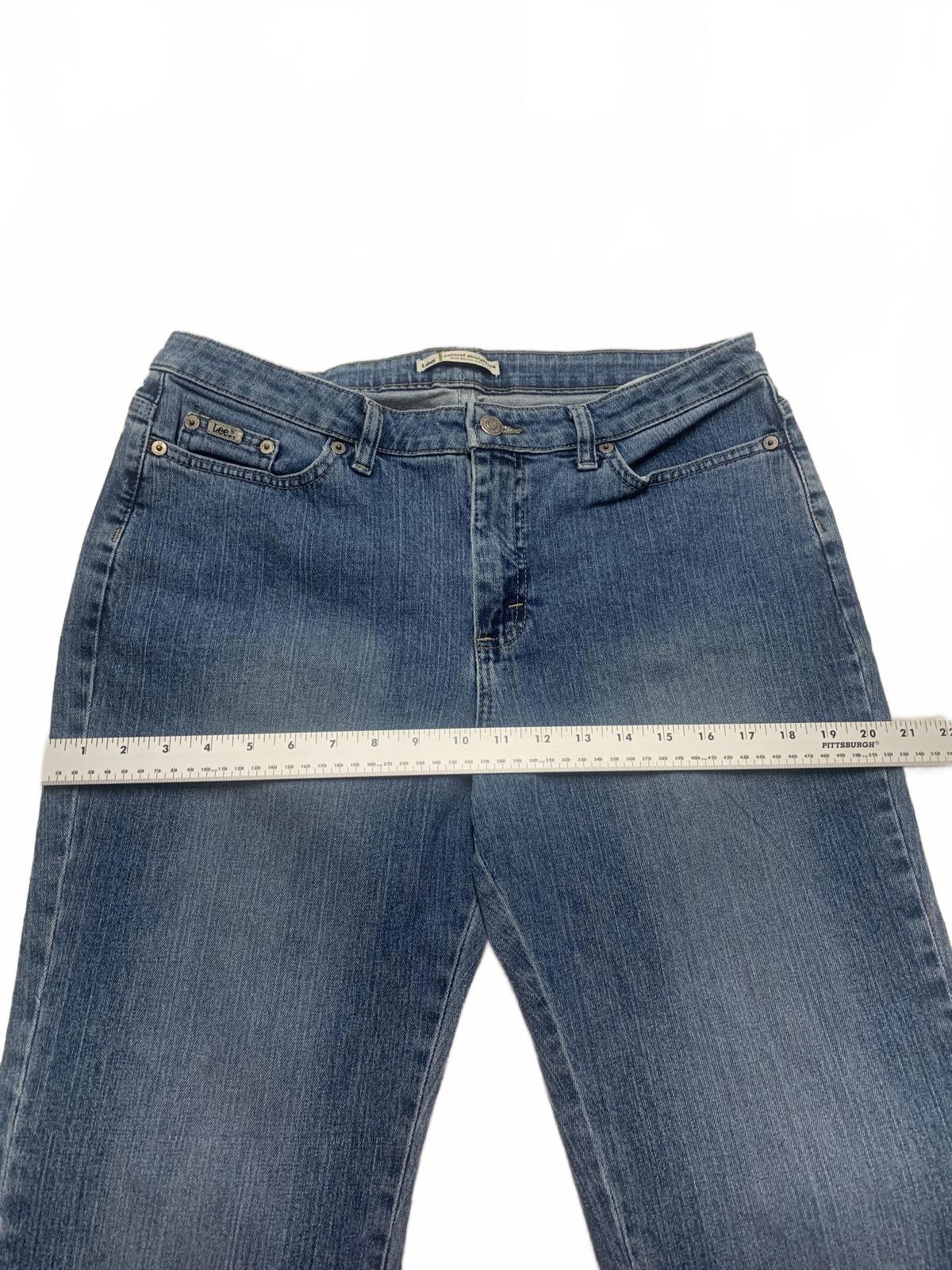 Lee Womens Size 14 Petite Blue Light Wash Natural Straight Leg Jeans