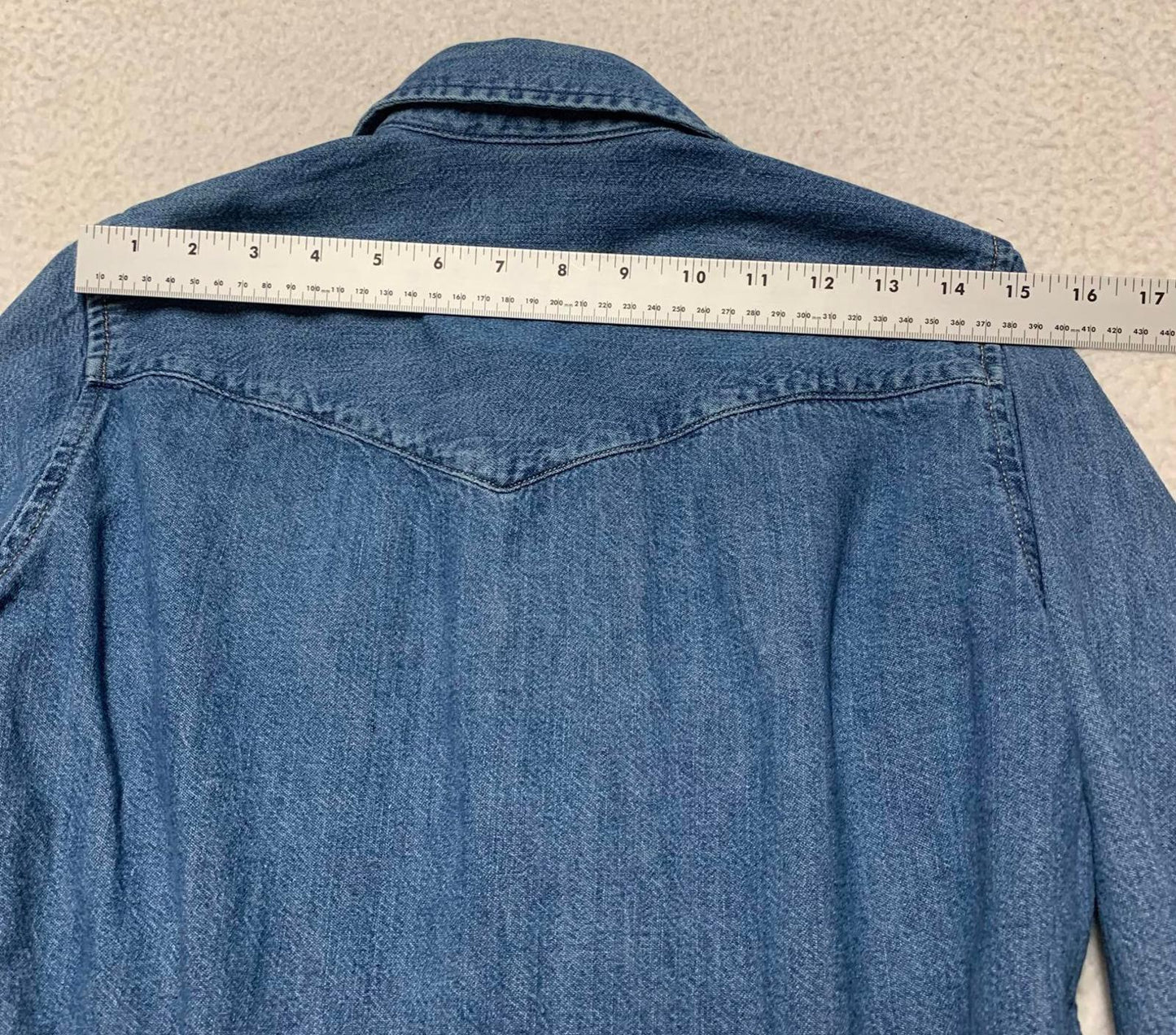 Levi's Denim Shirt Womens Sz Small Blue Classic Western Style Cotton