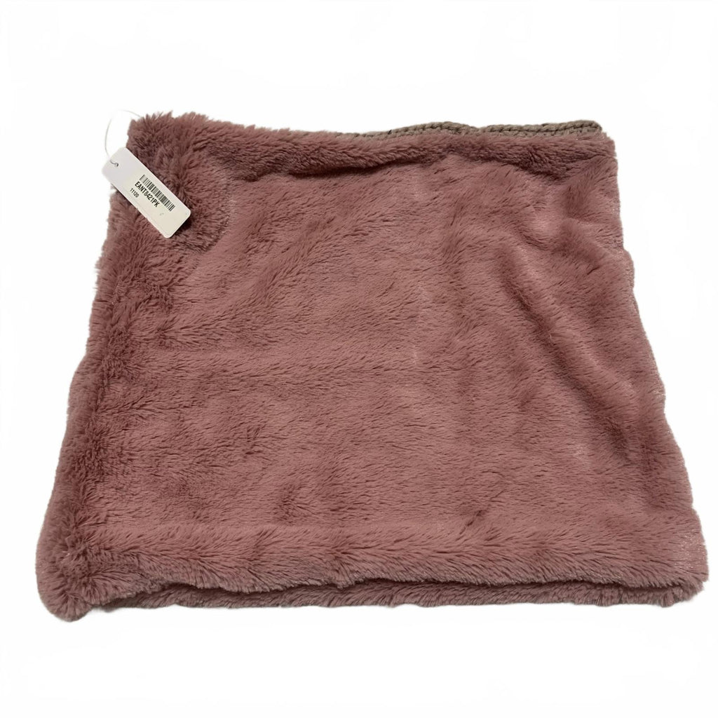 Elegante cuello de punto de piel sintética de color malva reversible, acogedor y elegante para climas fríos.