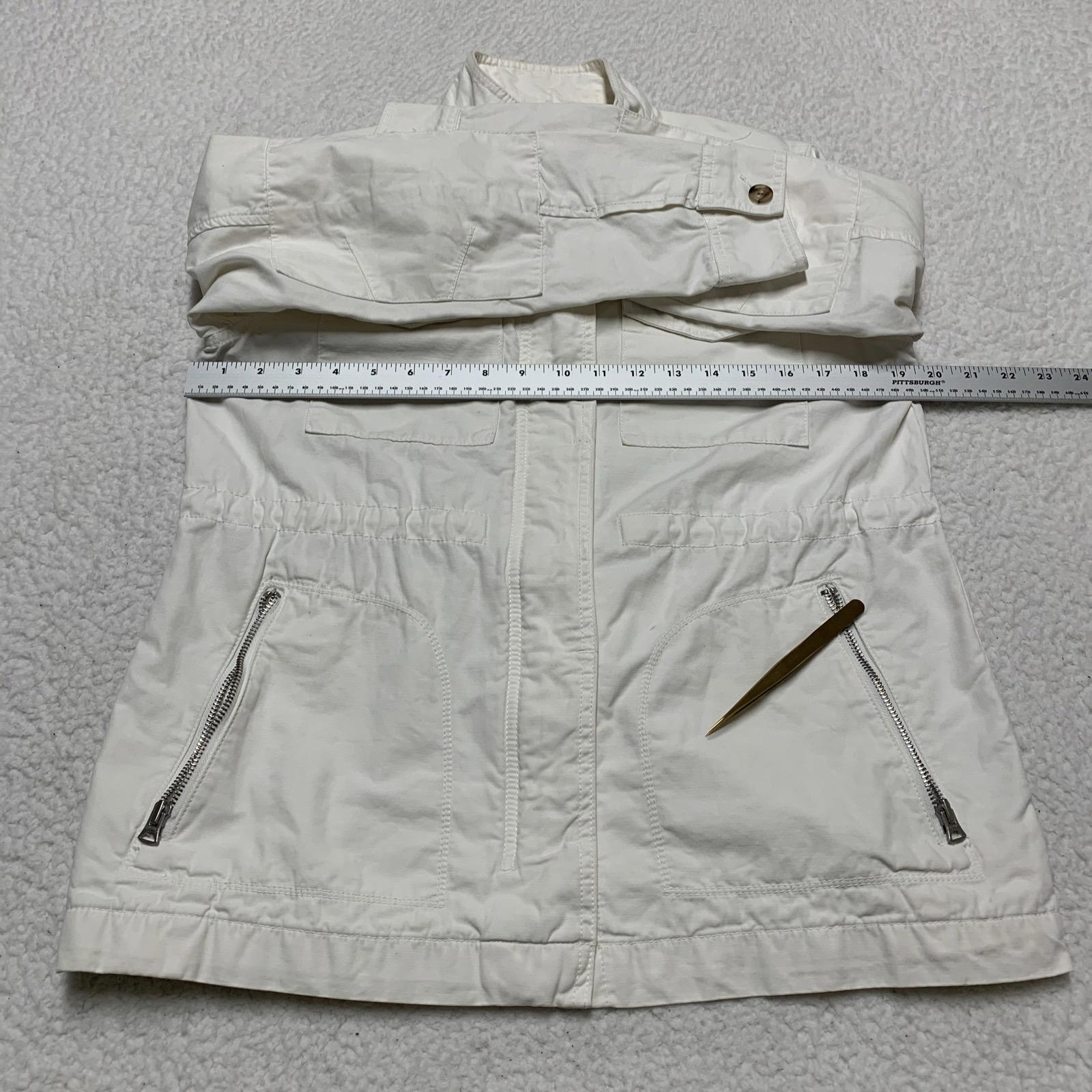 Chaqueta utilitaria ligera de algodón color blanco roto para mujer de GAP, talla mediana