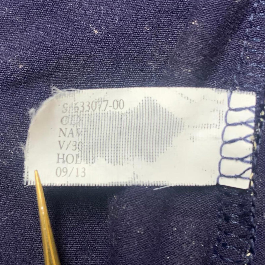 Vestido cruzado con escote en V y mangas 3/4 en color beige y negro de Banana Republic para mujer