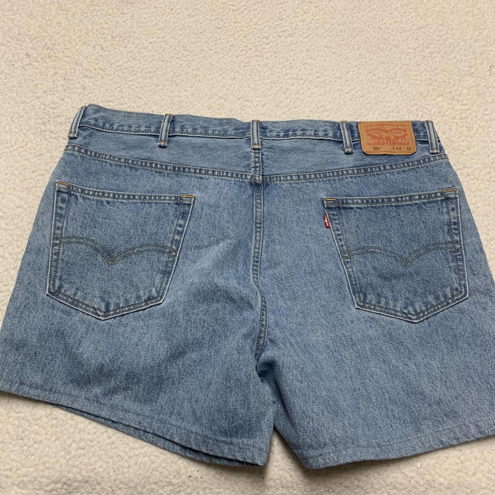 Pantalones cortos vaqueros Levi's 550 para hombre, talla 42, azul alterado, ancho 41,5 (talla real)