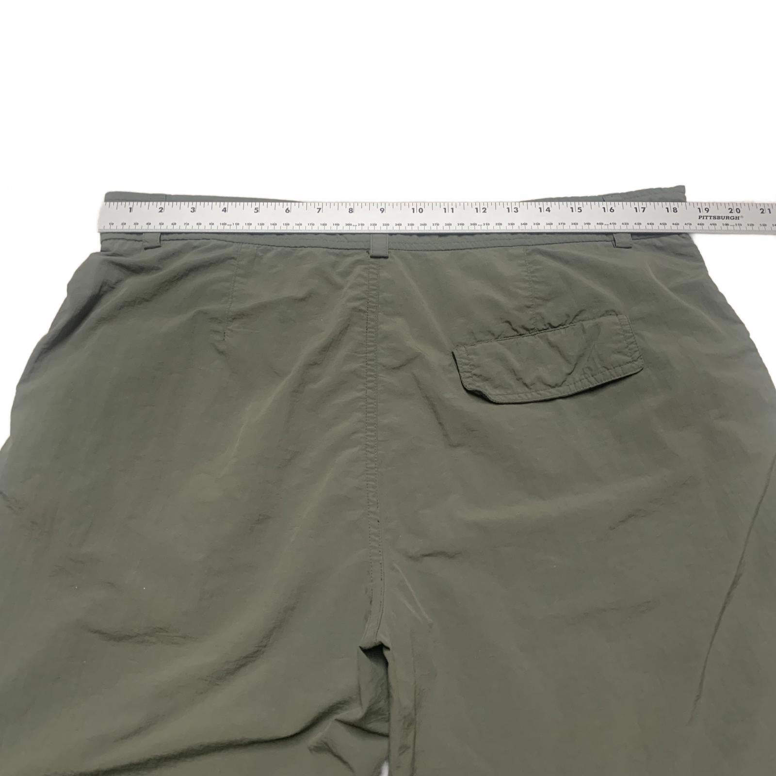 32 Degrees Cool Weatherproof Men's Shorts  Sz 36  Comfortable Nylon W37