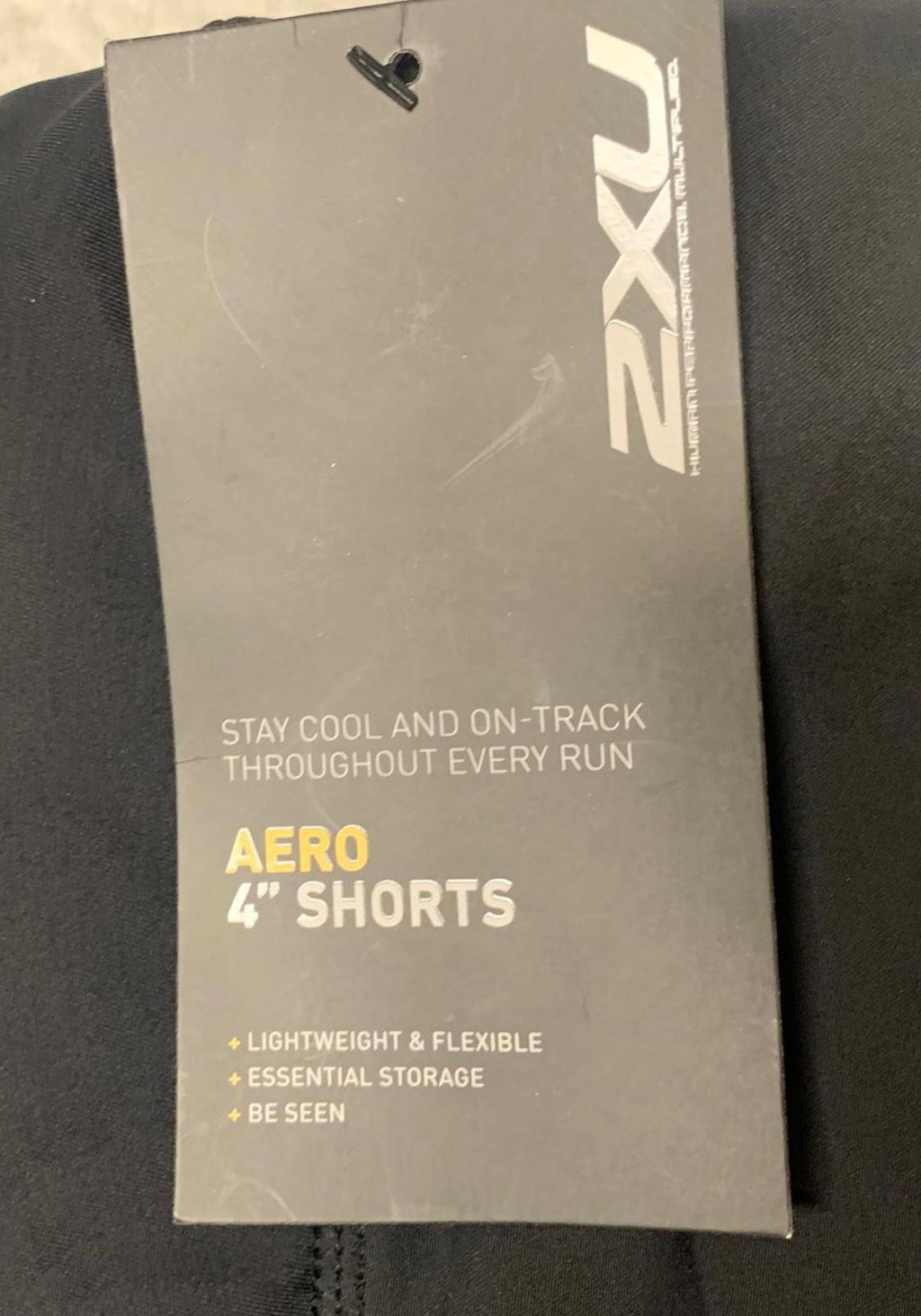 Pantalones cortos de running negros 2XU para mujer, talla mediana, talla W32, nuevo