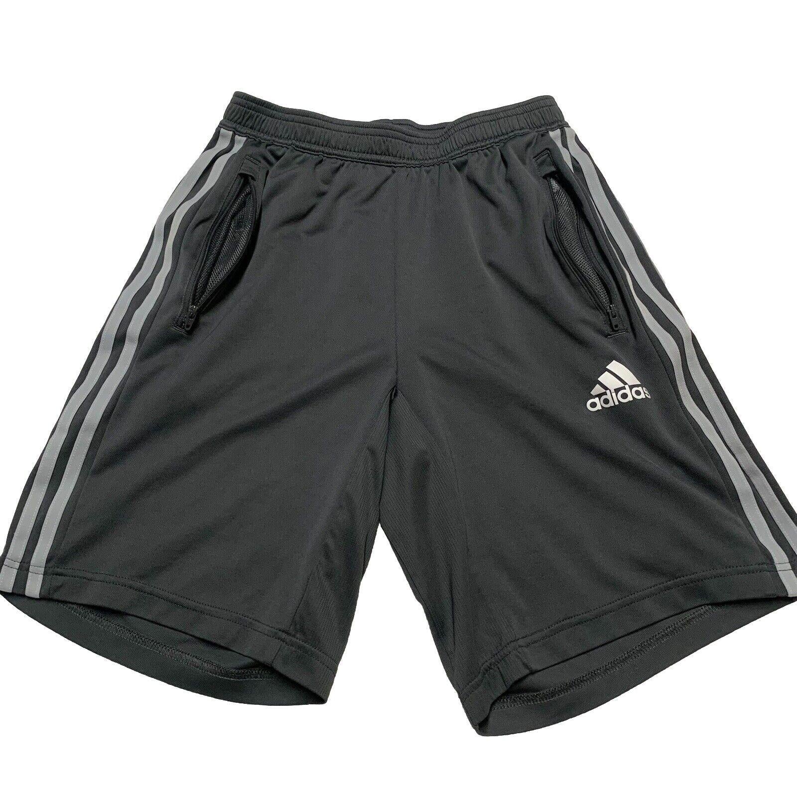 Pantalones cortos Adidas Primeblue talla S gris Designed 2 Move 3 rayas