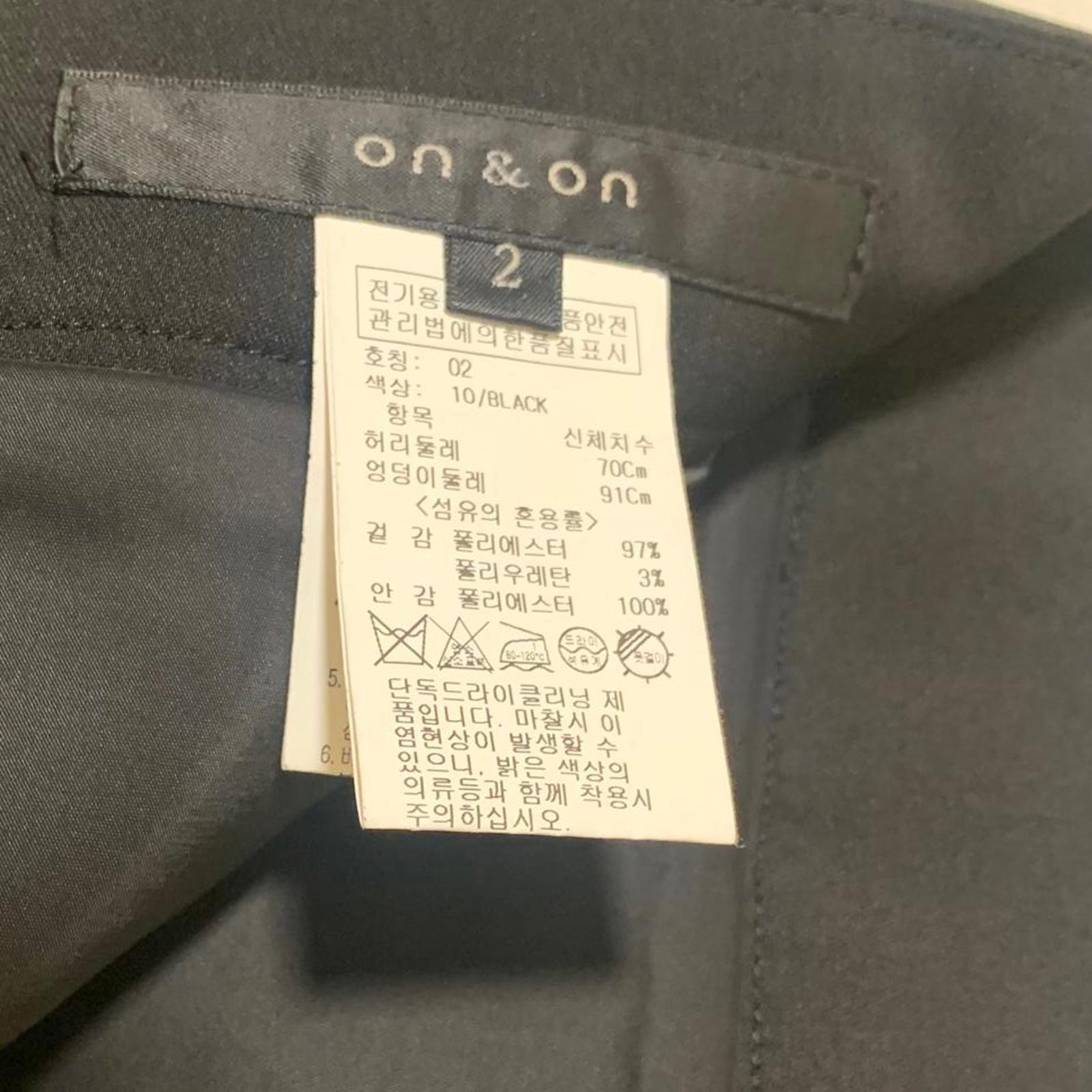 Minifalda negra de corte A para mujer de On &amp; On, talla 2