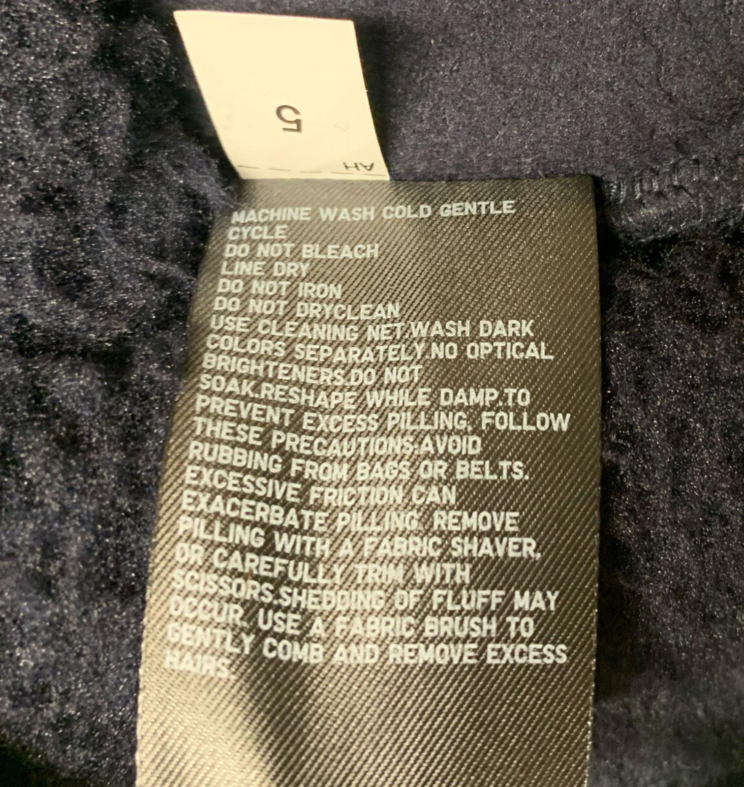 Chaleco pequeño azul marino UNIQLO para mujer, chaqueta de forro polar con cuello en V y cremallera completa, de imitación sherpa