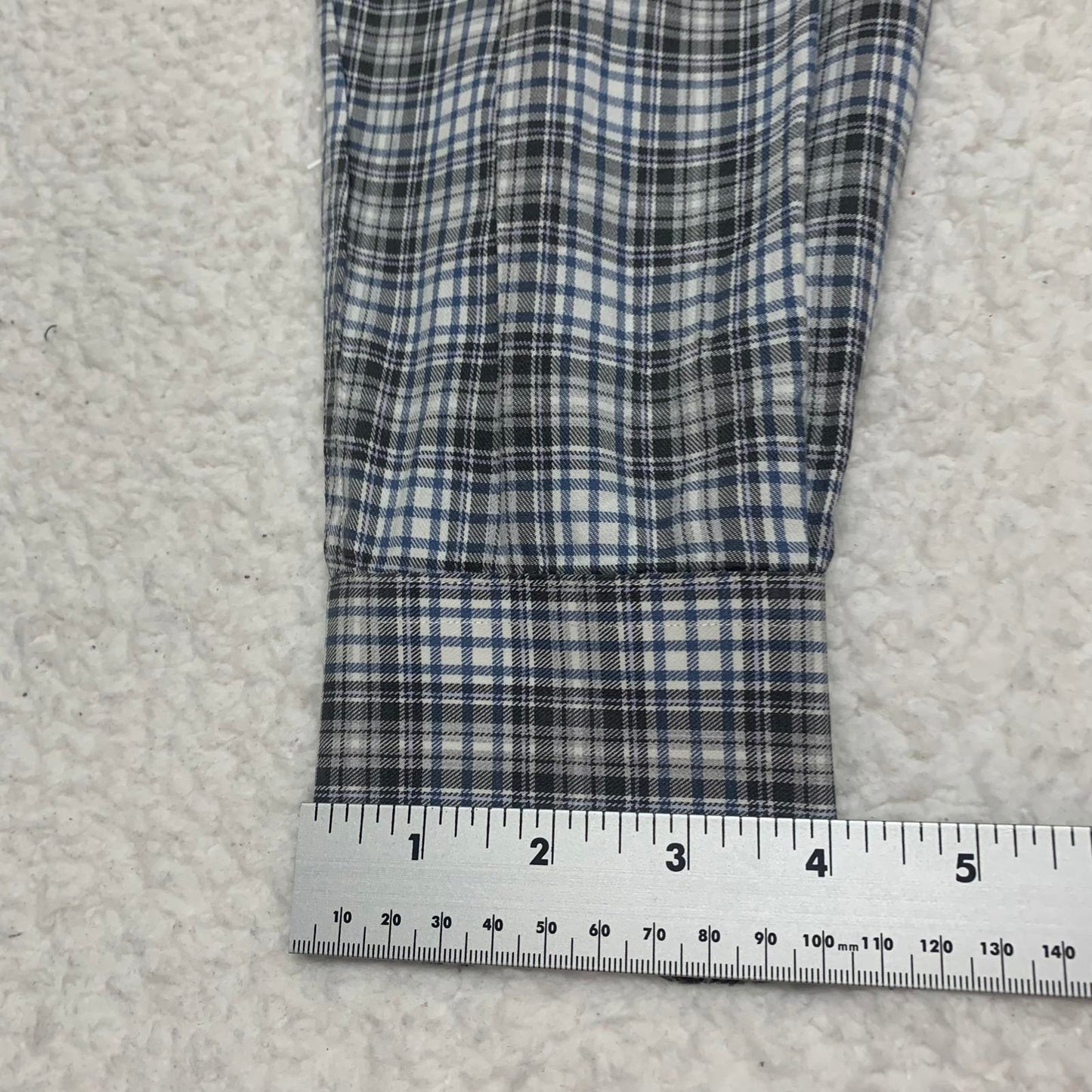 Maker Company Mens Size Large Black Gray Classic Plaid Shirt
