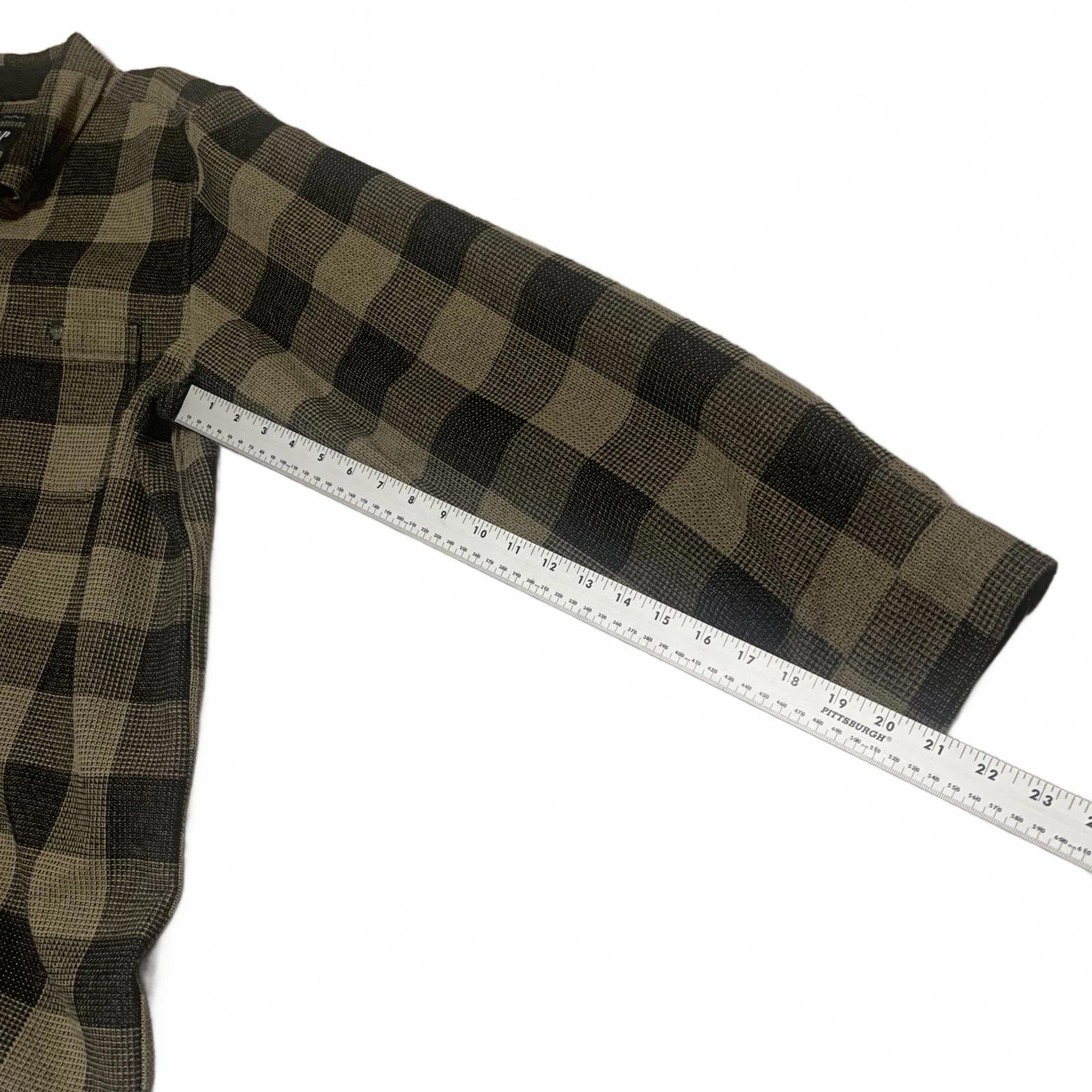 Camisa de botones de corte estándar de GAP para hombre, talla XL, color oliva y negro, con cuadros estilo búfalo