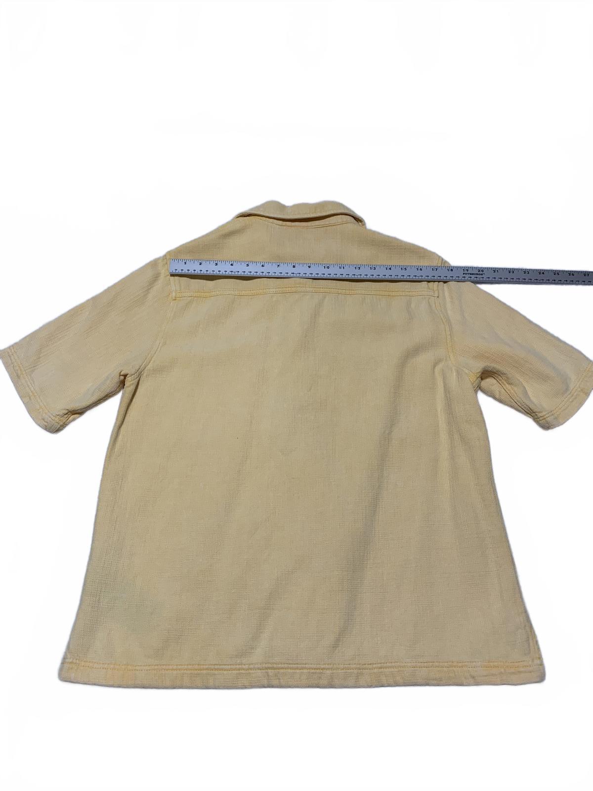 Camisa de manga corta abotonada amarilla de Zara para hombre, talla mediana