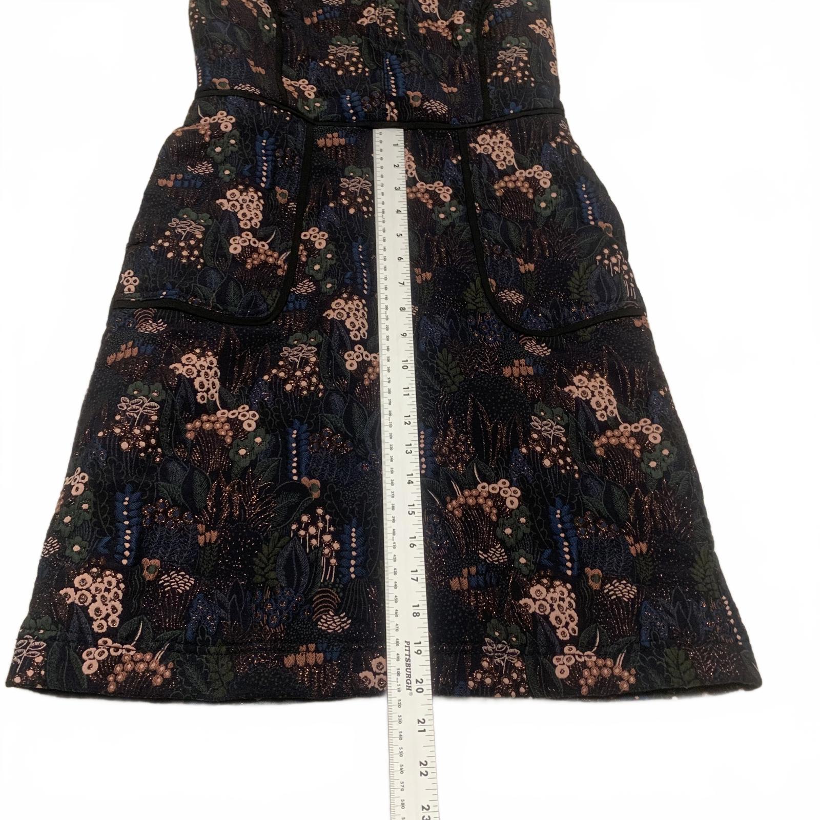 Vestido mini sin mangas con estampado floral negro de Ann Taylor Petite para mujer, talla 0P