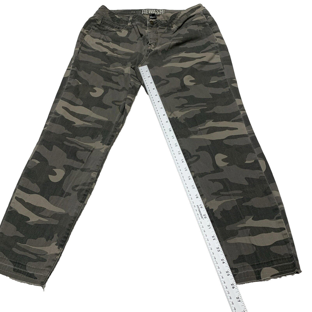 Pantalones rectos con estampado de camuflaje verde oliva para niños de la marca Rewash, talla 7/28