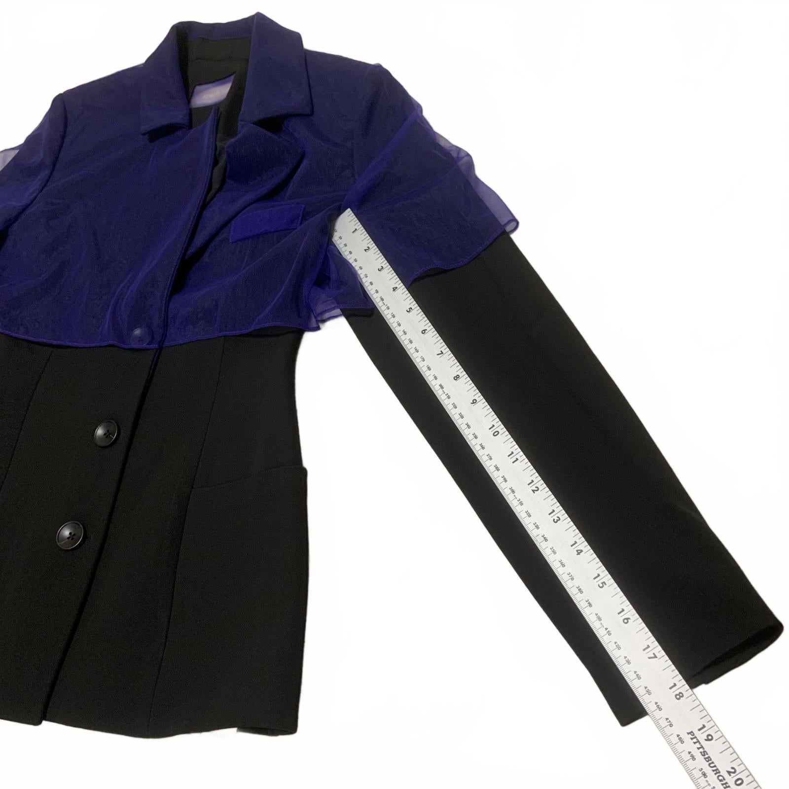 Blazer negro Fengyi Tan para mujer, talla mediana, con superposición azul transparente