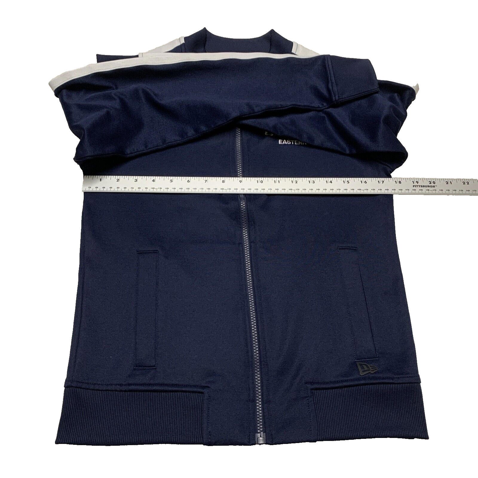 Chaqueta deportiva universitaria New Era azul marino con cuello de béisbol y cremallera completa, talla extra pequeña, para hombre