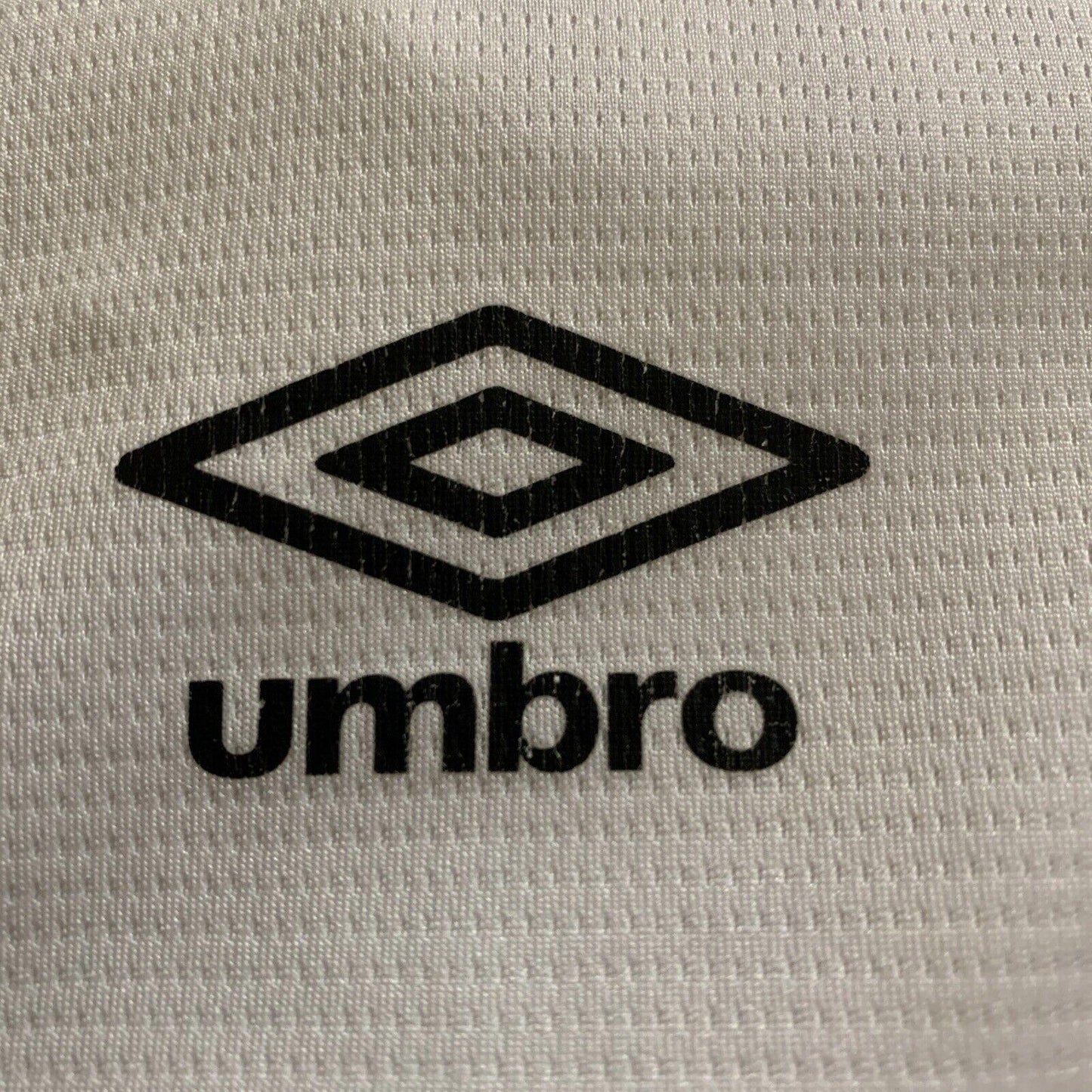 Umbro Men’s Size Medium White NYC Footy Soccer Jersey Polyester Sports Clothes