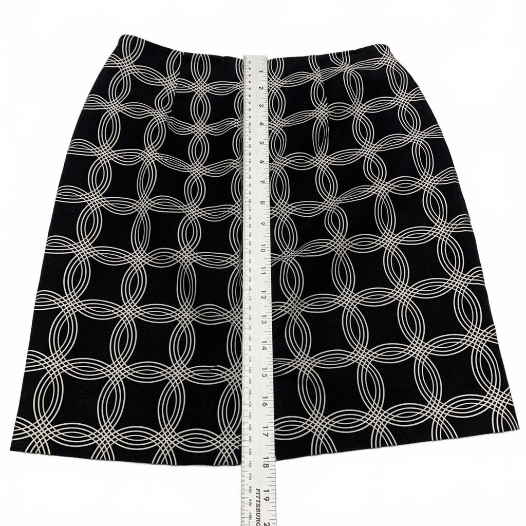 Minifalda Banana Republic con estampado geométrico en blanco y negro para mujer, talla 0, W26