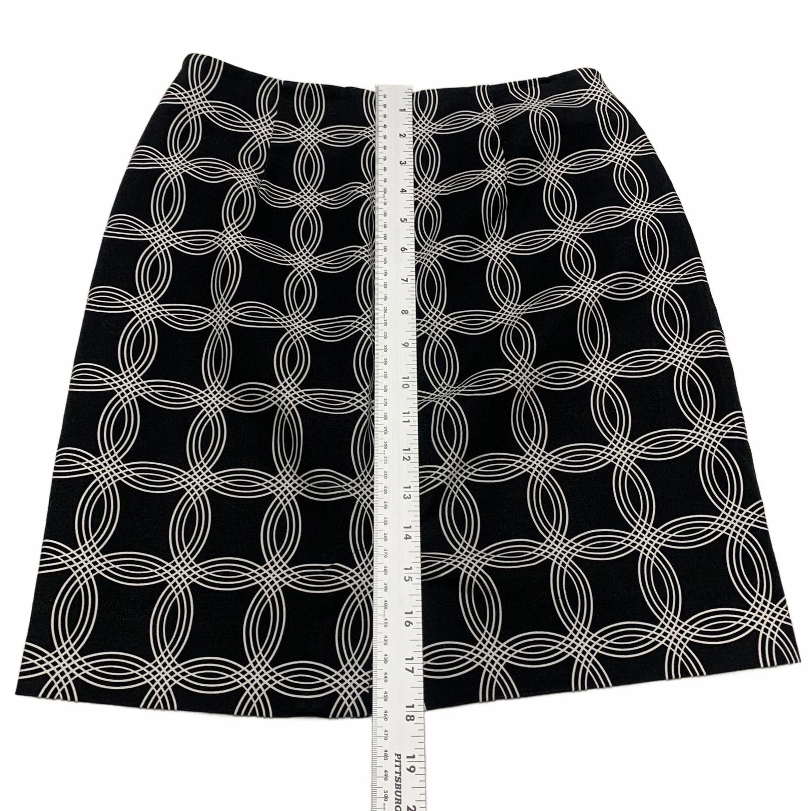 Minifalda Banana Republic con estampado geométrico en blanco y negro para mujer, talla 0, W26